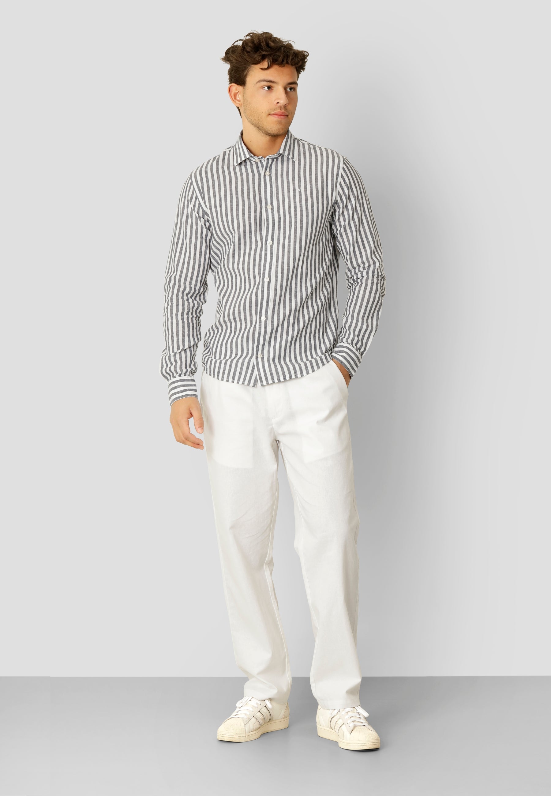 clean-cut-copenhagen-jamie-hemd-navy-ecru-leinen-streifen image 3