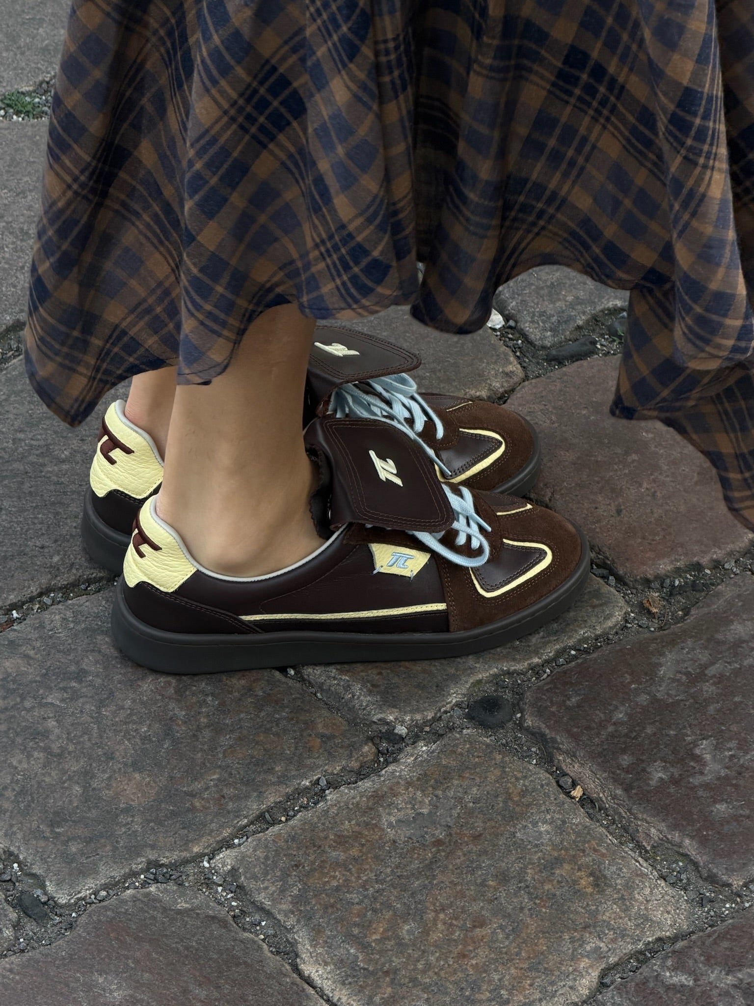 thesing-big-bang-brown-yellow-sneaker-gelb-samt image 3