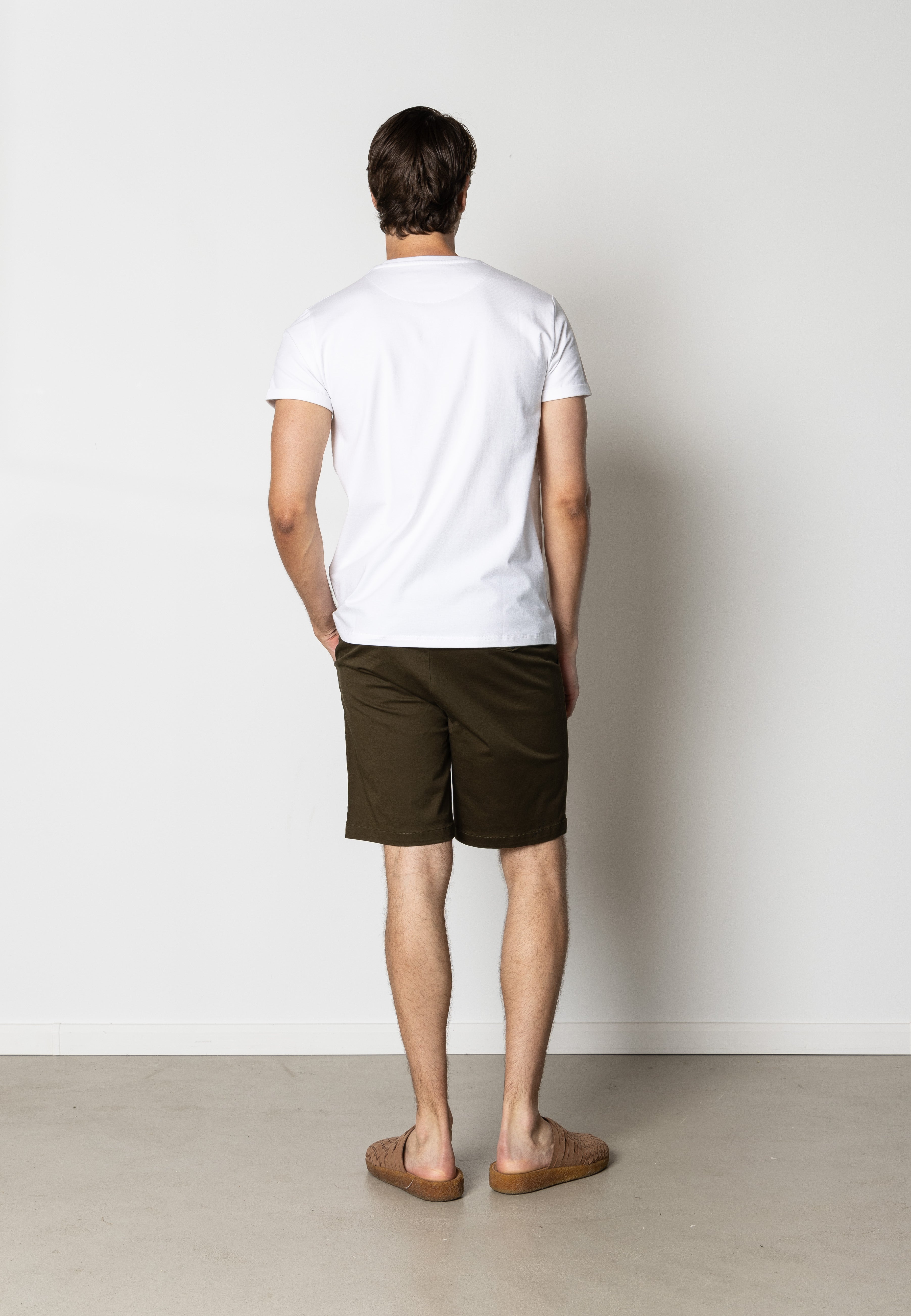 clean-cut-copenhagen-milano-chino-shorts-bottle-green image 4