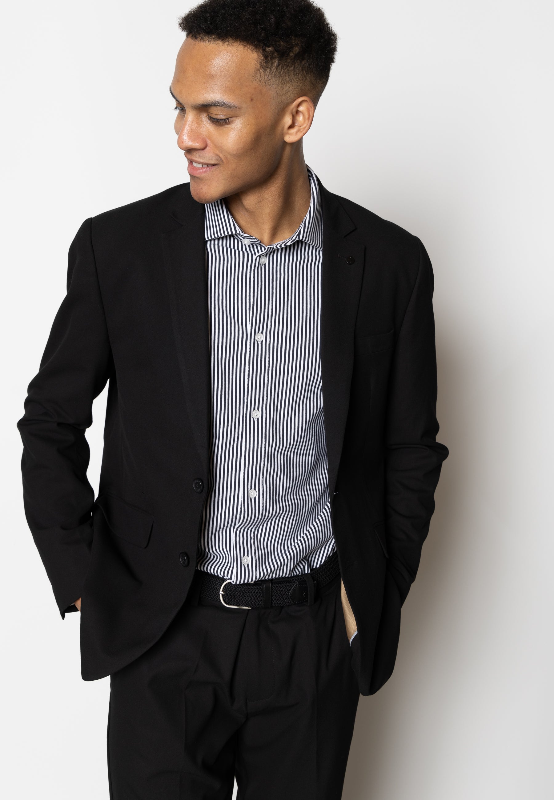 clean-cut-copenhagen-louis-xo-blazer-schwarz-wolle-stretch image 5