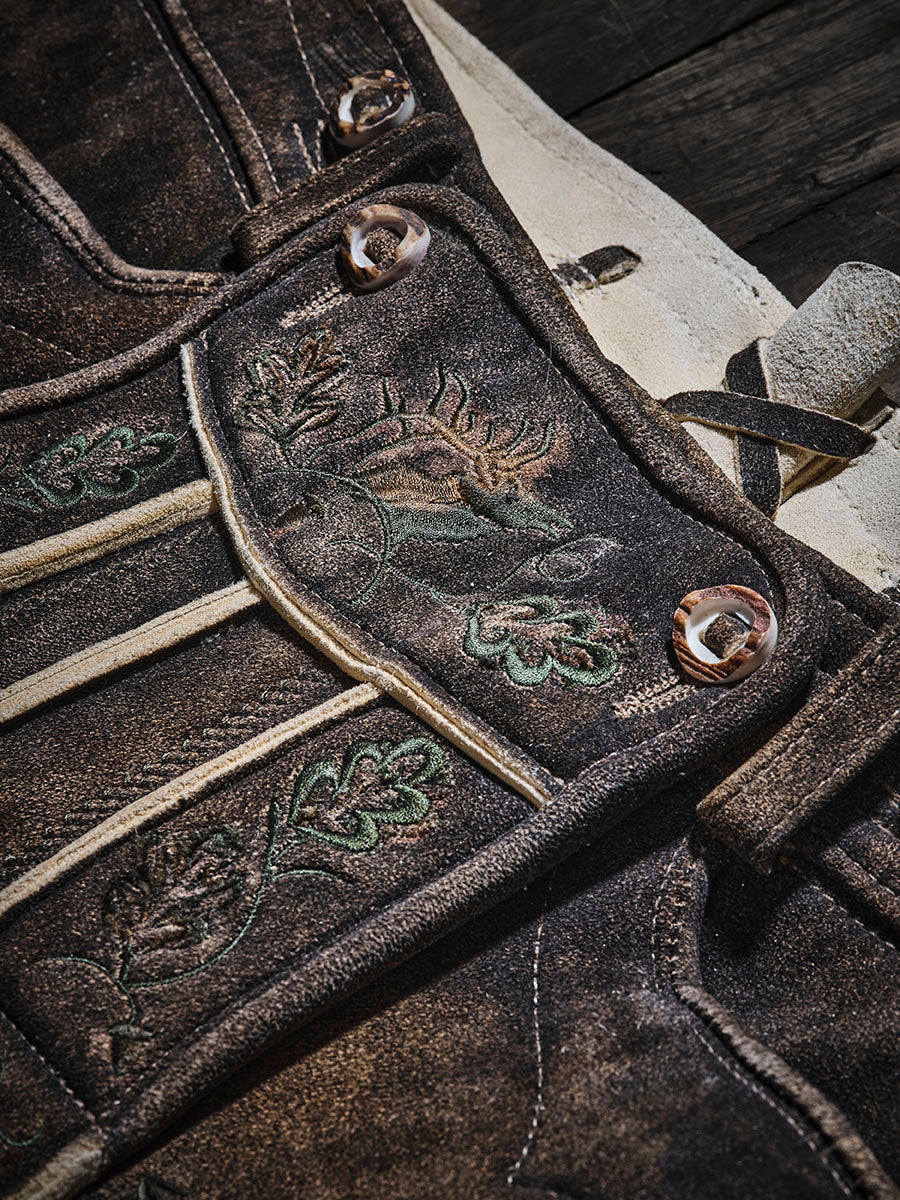 beckert-eiger-hirschlederhose-kurz-eibe-vintage-look image 3