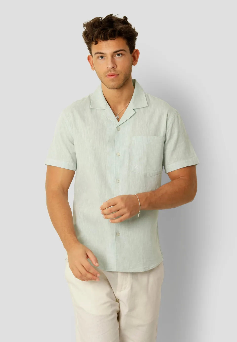clean-cut-copenhagen-giles-bowling-hemd-mintgr-n-leinen image 1