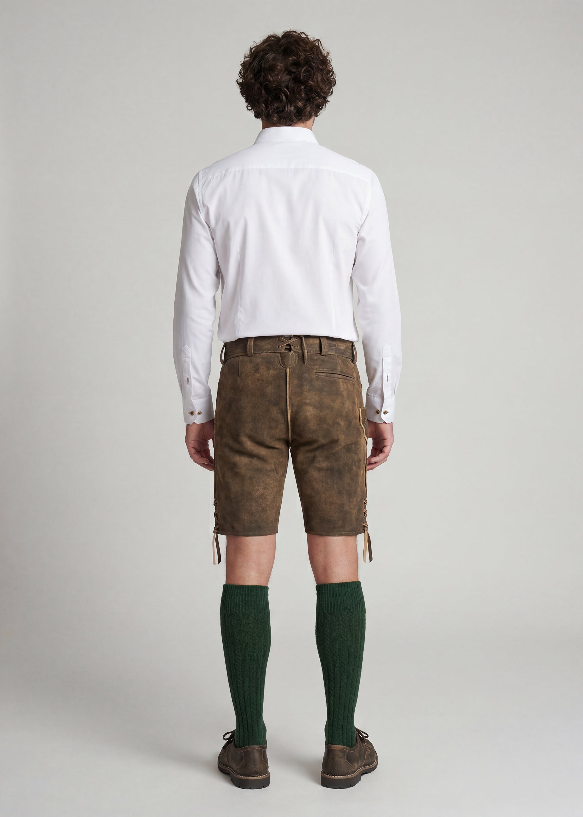 beckert-bayrischzell-hirschlederhose-kurz-empire-oliv-bestickt image 2