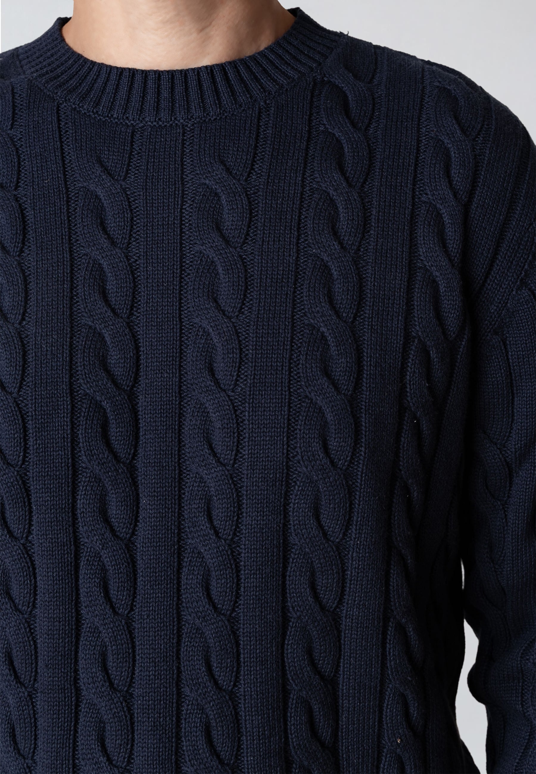 clean-cut-copenhagen-august-strickpullover-navy-zopfmuster image 2
