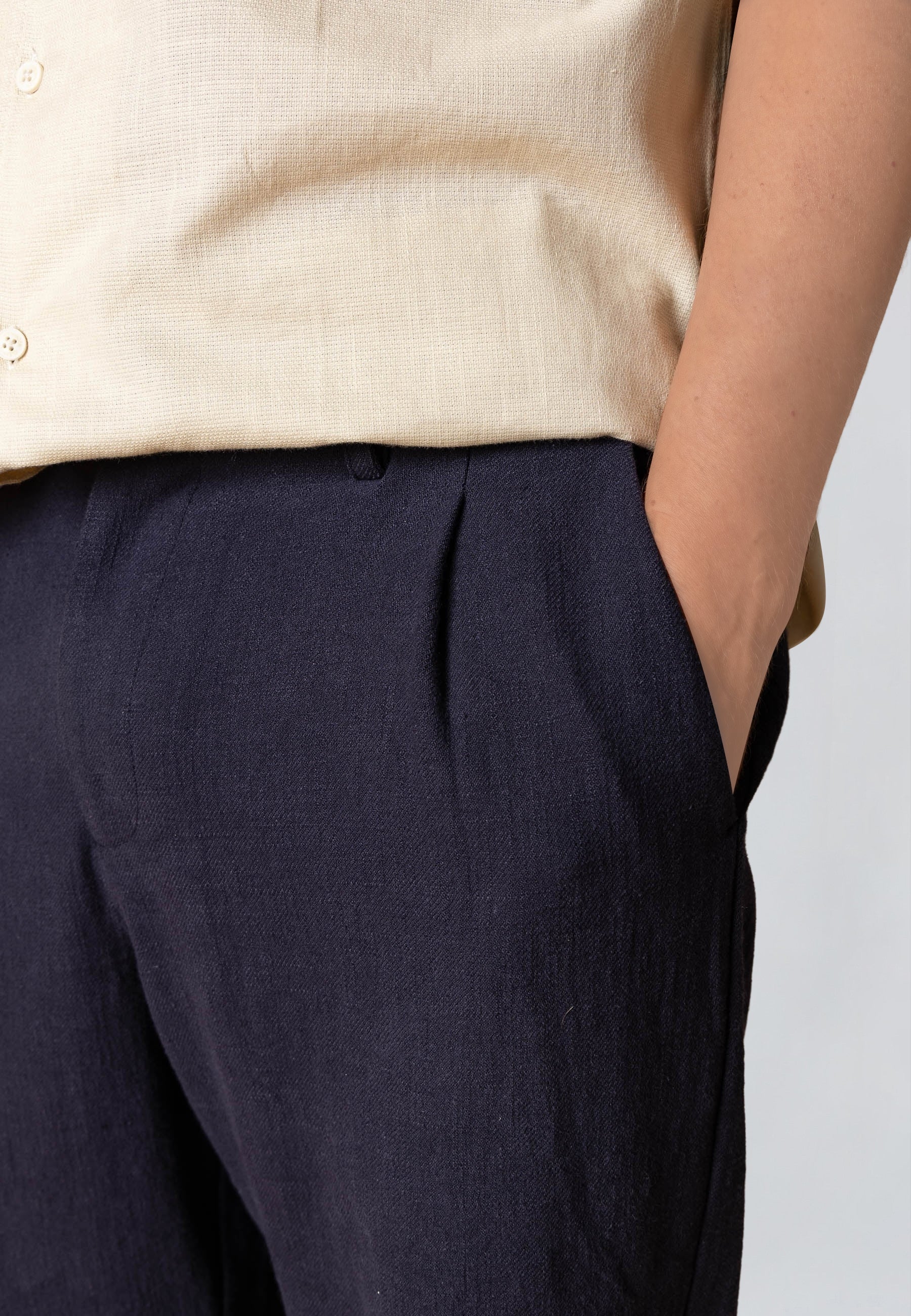 clean-cut-copenhagen-florence-hose-herren-navy-leinen-relaxed image 3