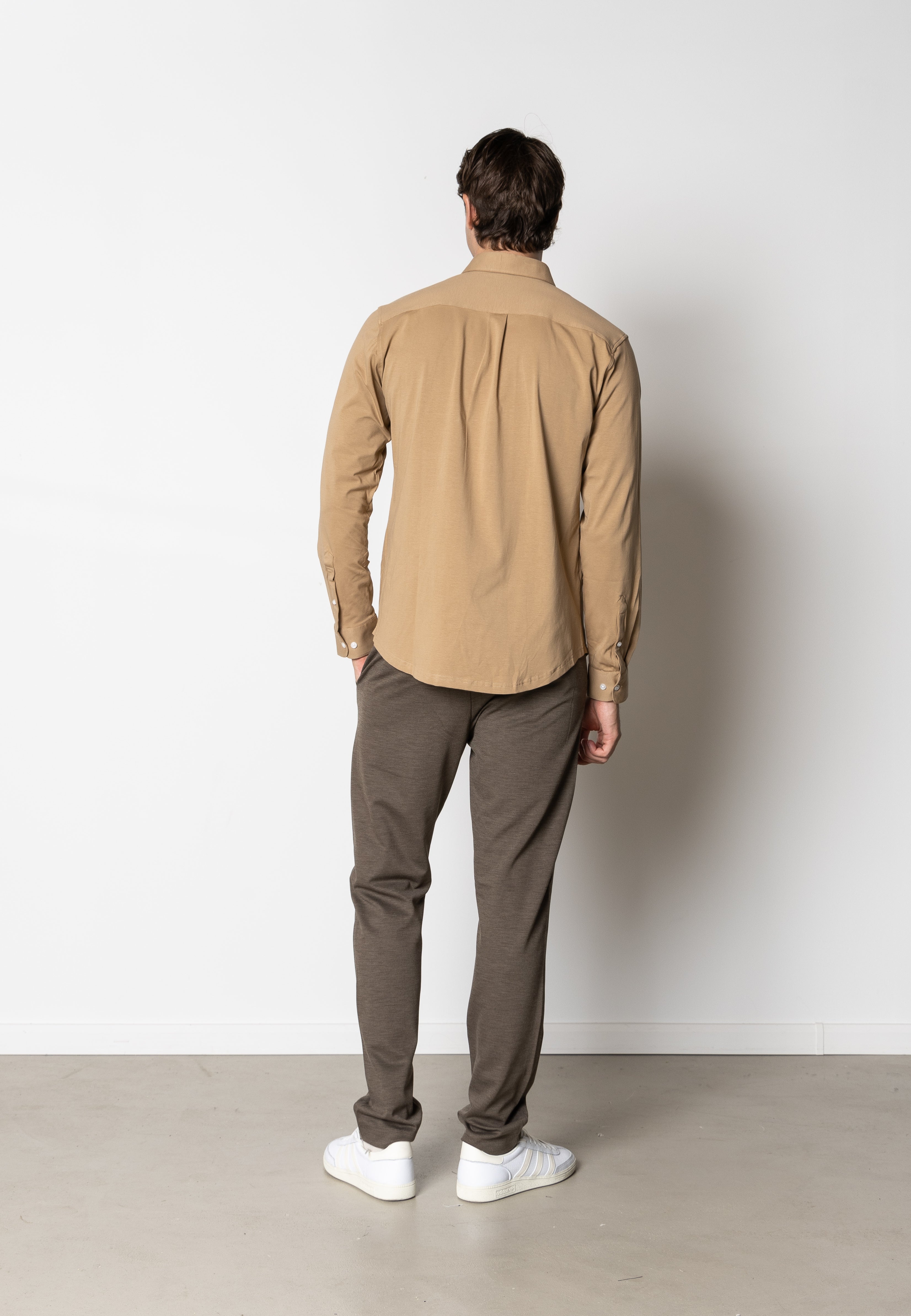 clean-cut-copenhagen-clean-formal-stretch-shirt-hemd-warm-sand image 6