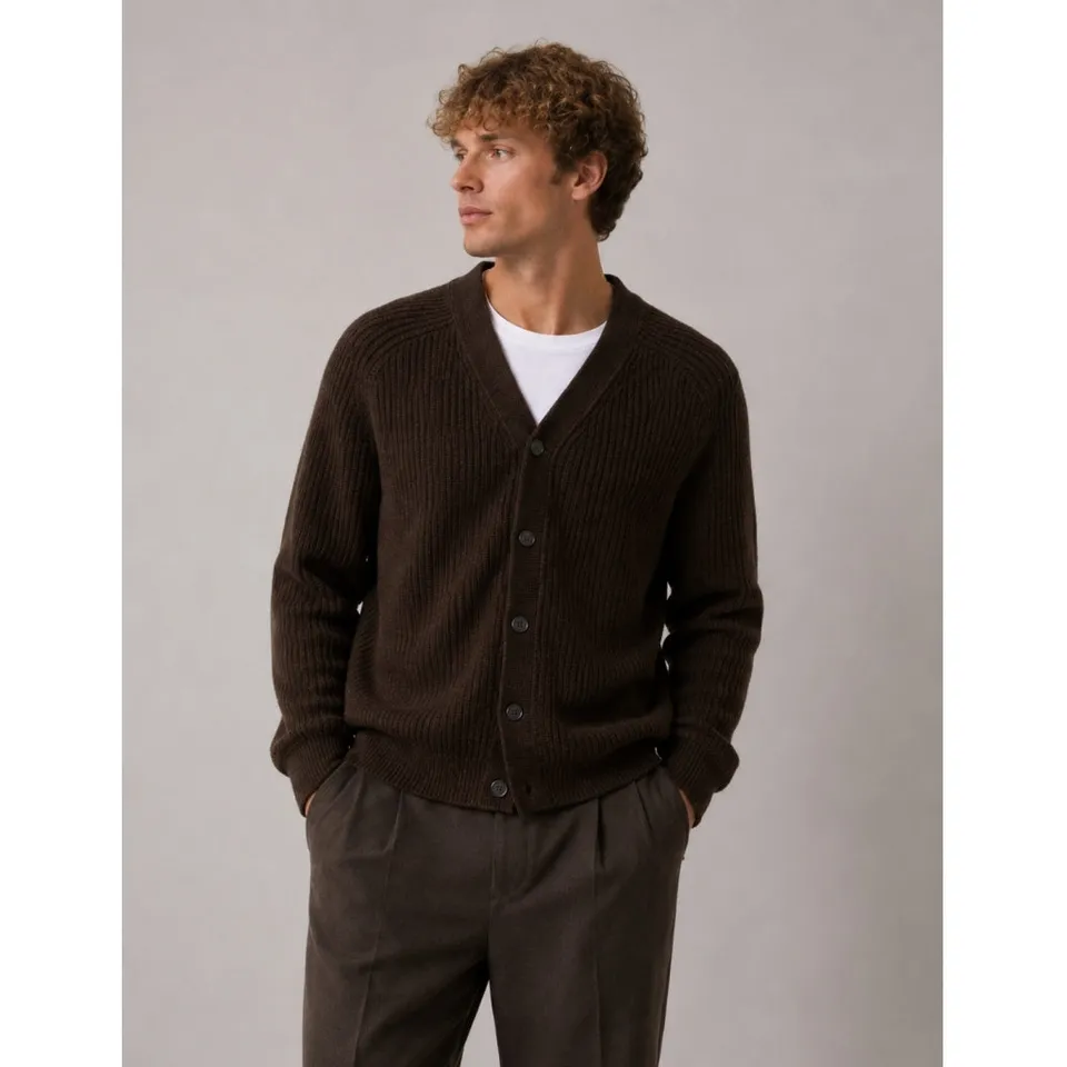 clean-cut-copenhagen-ludvig-cardigan-dunkelbraun-wolle-gr-m image 1