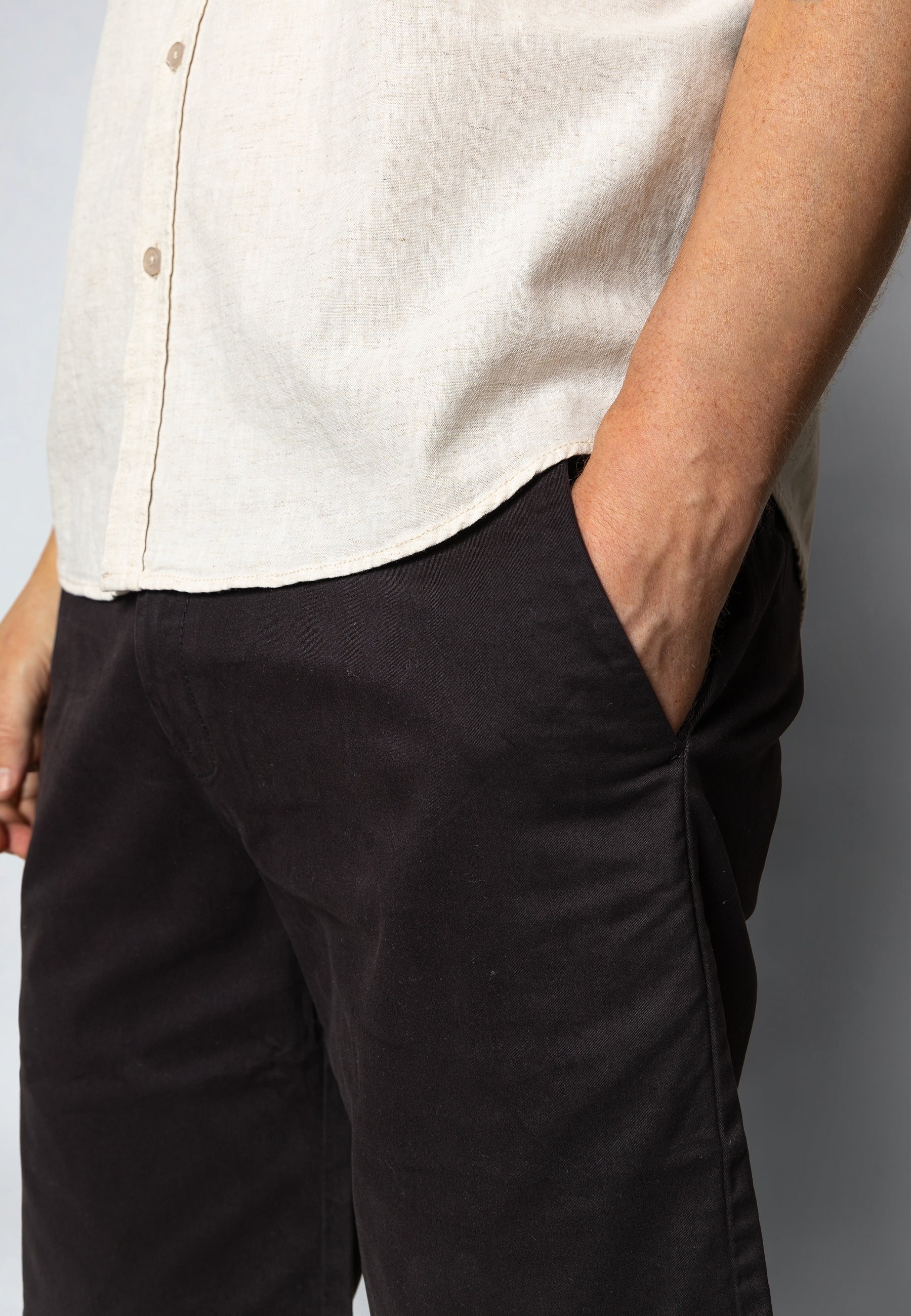 clean-cut-copenhagen-milano-chino-shorts-schwarz image 3