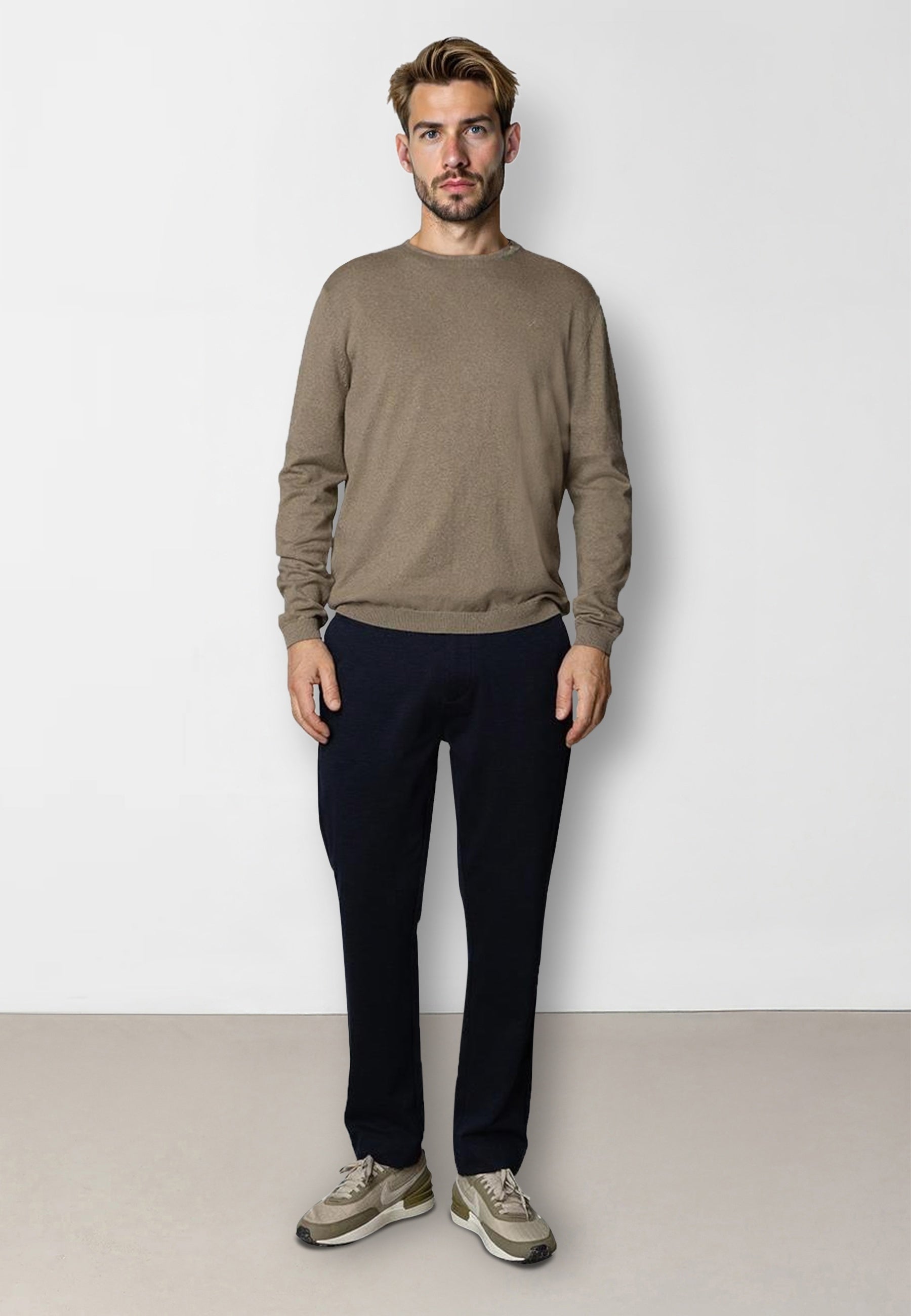 clean-cut-copenhagen-claude-strickpullover-dunkelbeige-baumwolle image 2