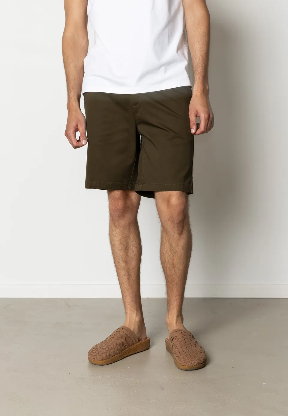 clean-cut-copenhagen-milano-chino-shorts-bottle-green image 1