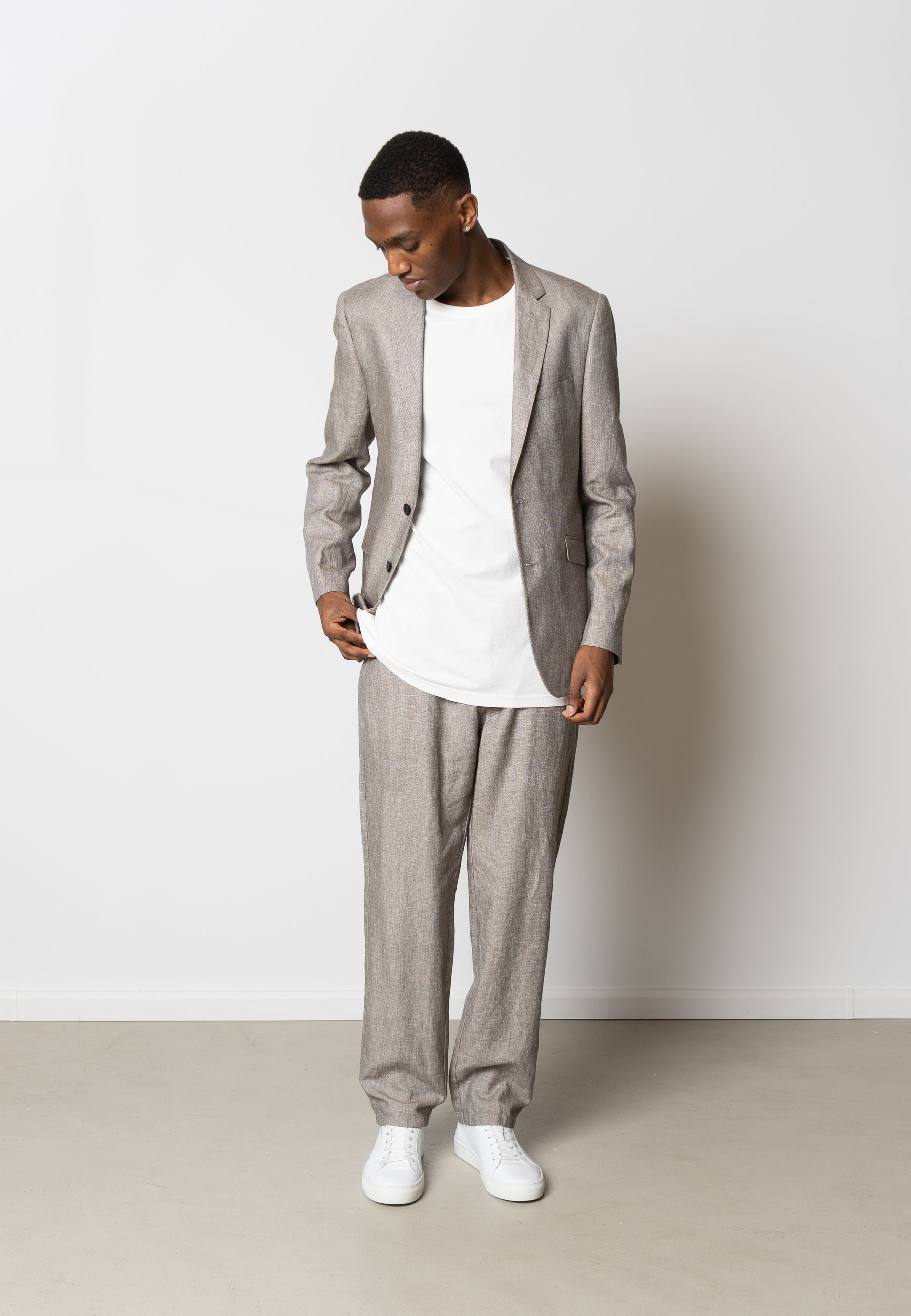 clean-cut-copenhagen-tokyo-roman-leinenhose-khaki-melange image 6