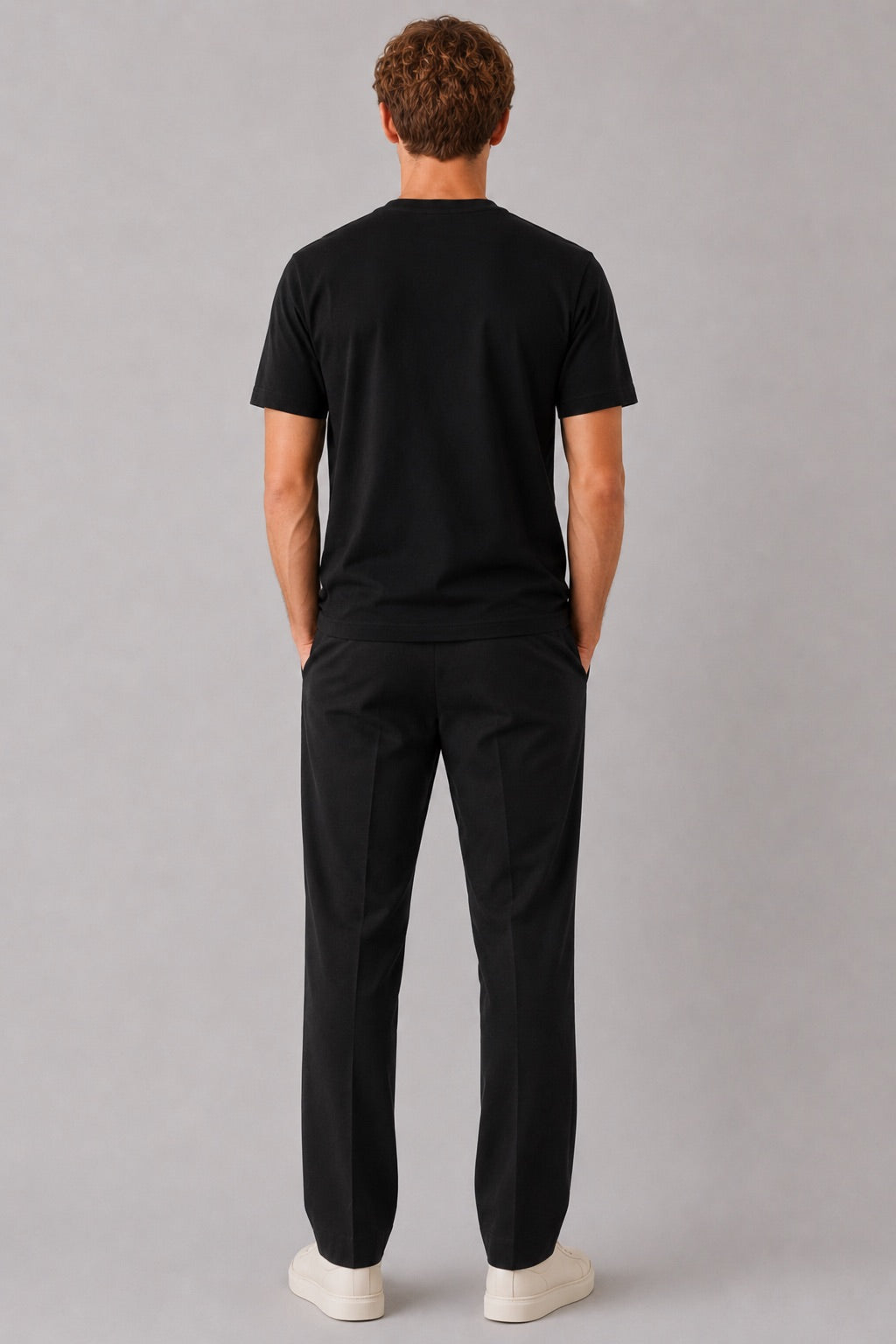 clean-cut-copenhagen-stable-t-shirt-schwarz-baumwolle-basic image 4