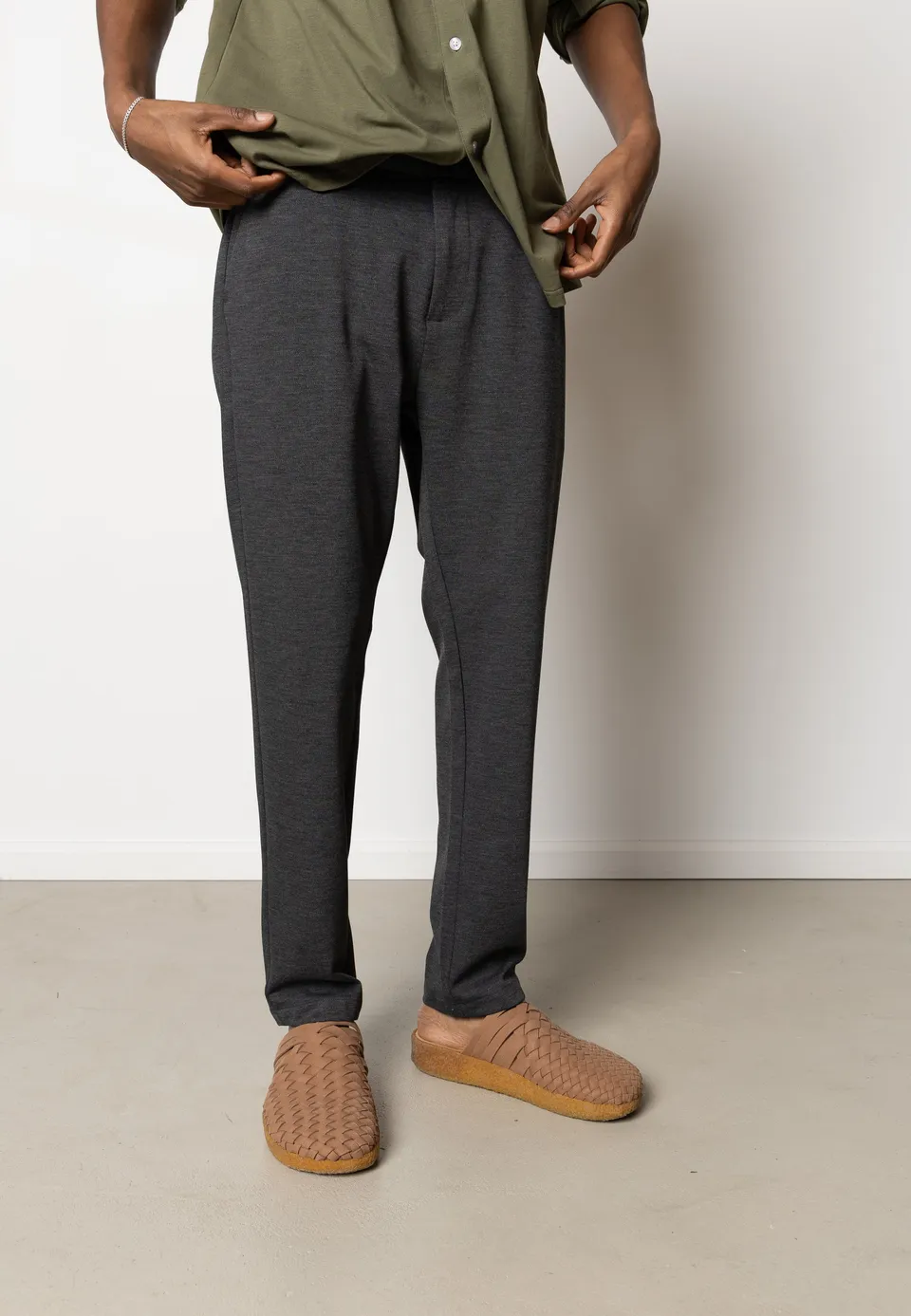 clean-cut-copenhagen-milano-brendon-hose-dunkelgrau image 1