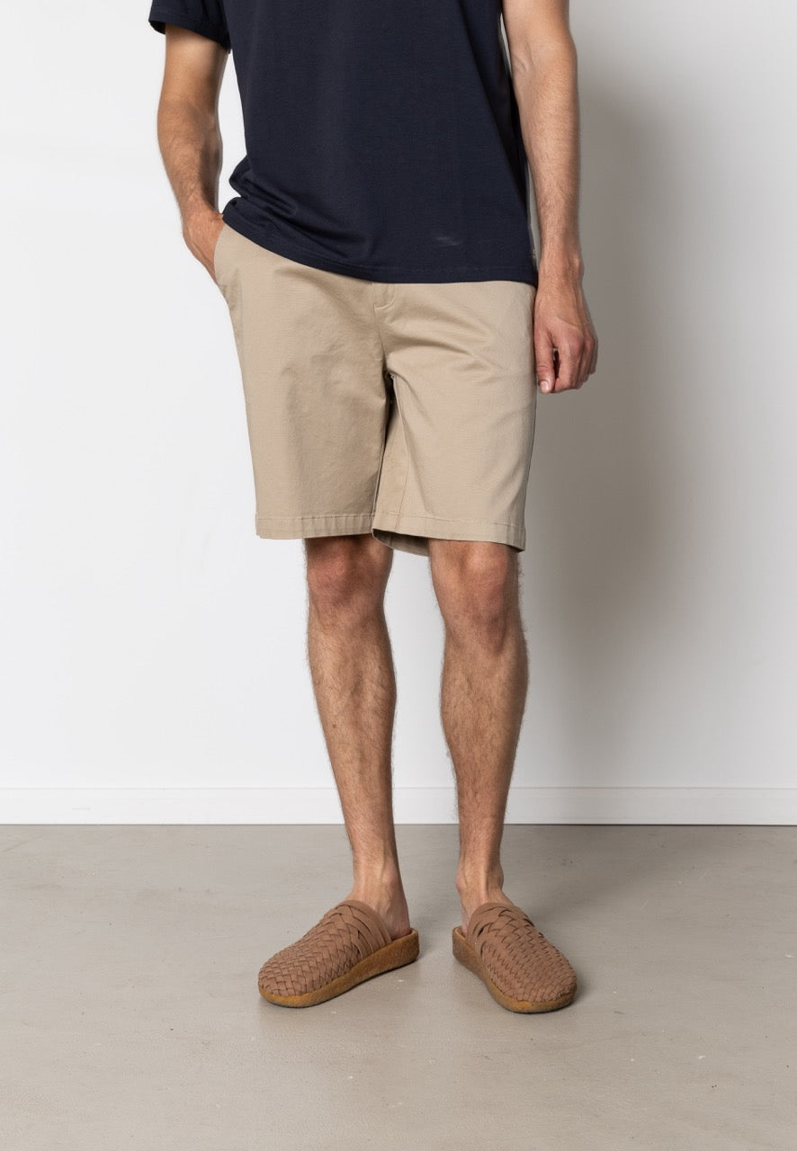 clean-cut-copenhagen-milano-twill-chino-shorts-sand image 2