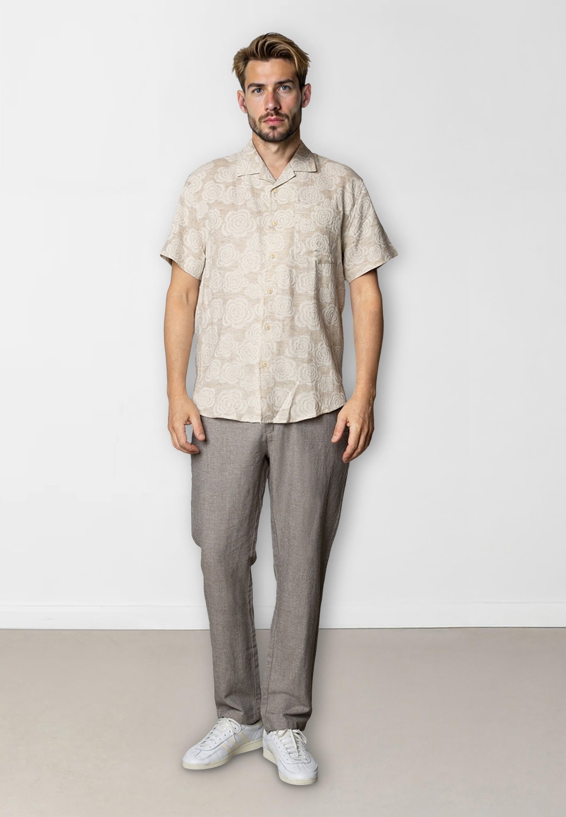 clean-cut-copenhagen-roman-hose-khaki-melange-leinen-regular image 1