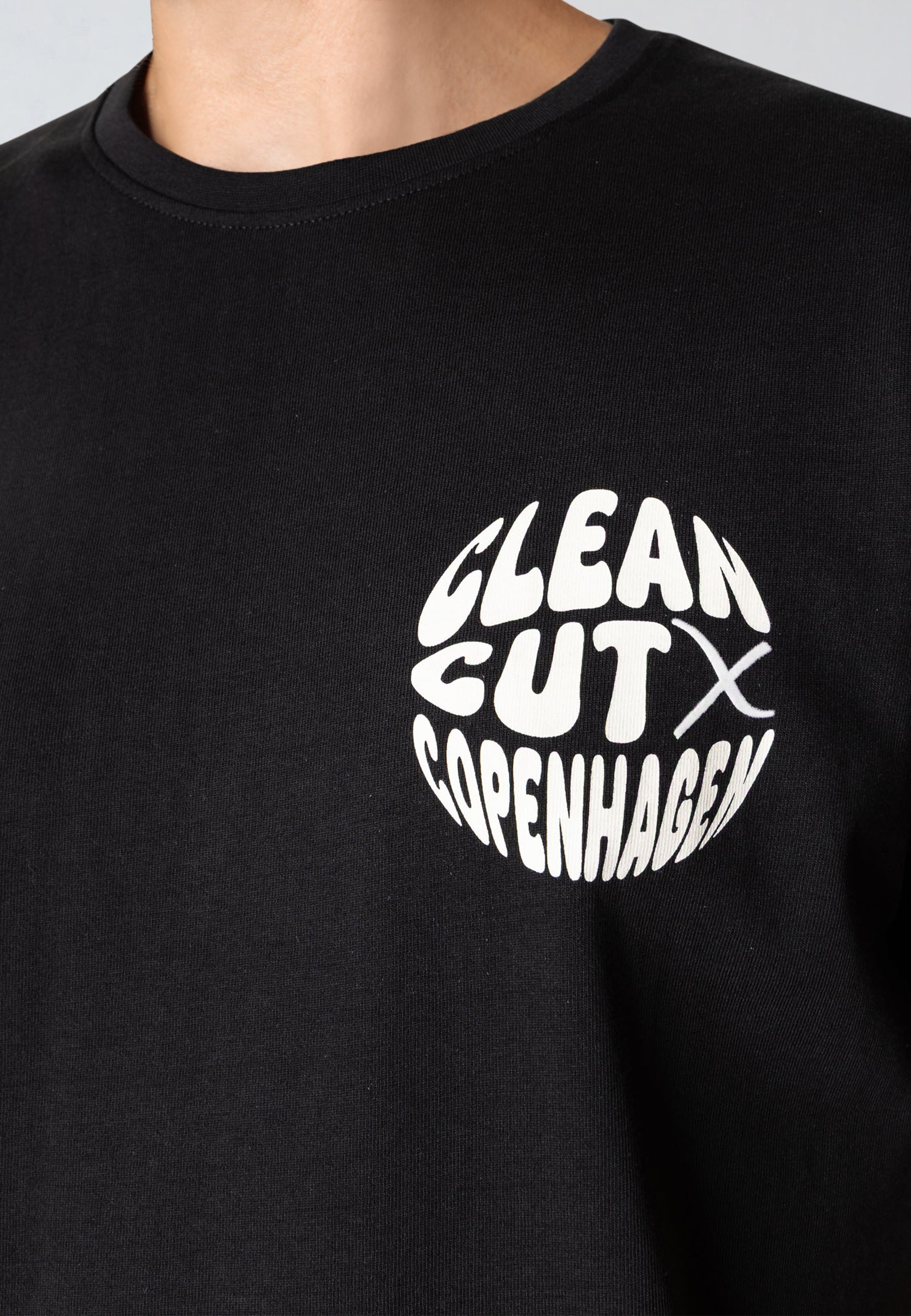clean-cut-copenhagen-circle-t-shirt-herren-schwarz-baumwolle image 4