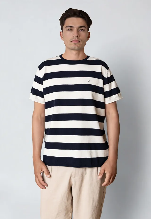 clean-cut-copenhagen-milas-t-shirt-navy-ecru-recycled-streifen image 1
