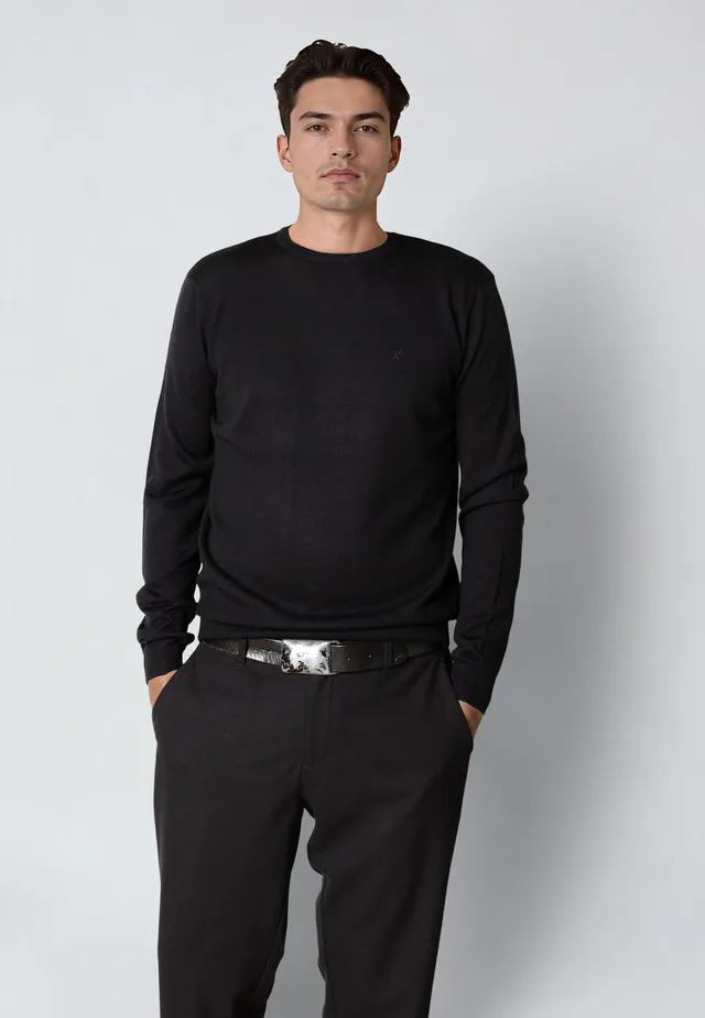 clean-cut-copenhagen-merino-pullover-schwarz-wolle image 1