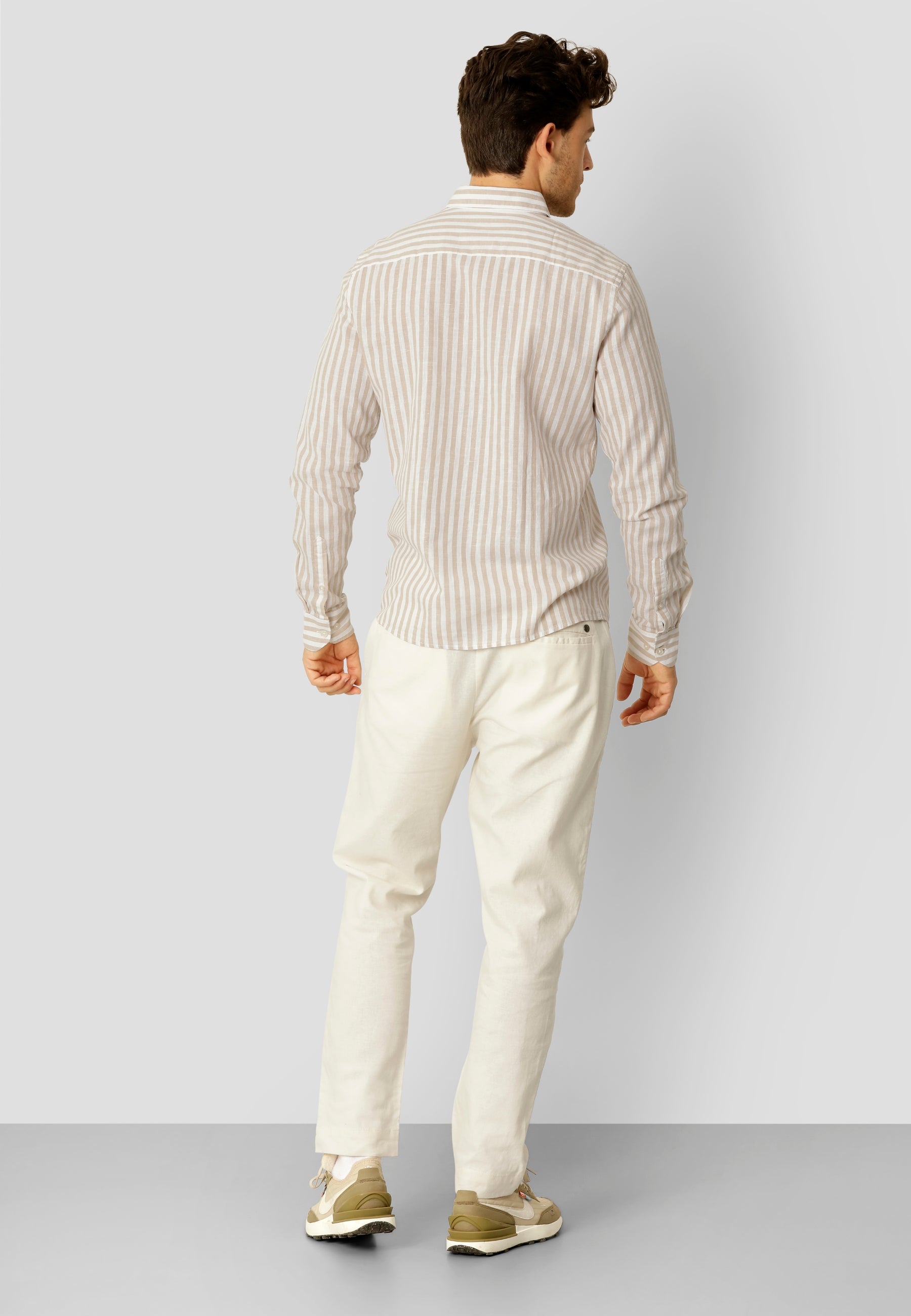 clean-cut-copenhagen-jamie-leinenhemd-herren-sand-ecru image 7