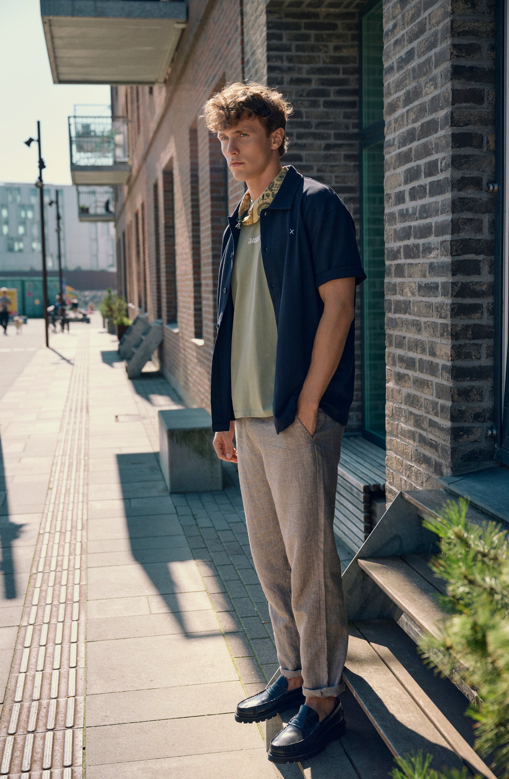 clean-cut-copenhagen-tokyo-roman-leinenhose-khaki-melange image 2