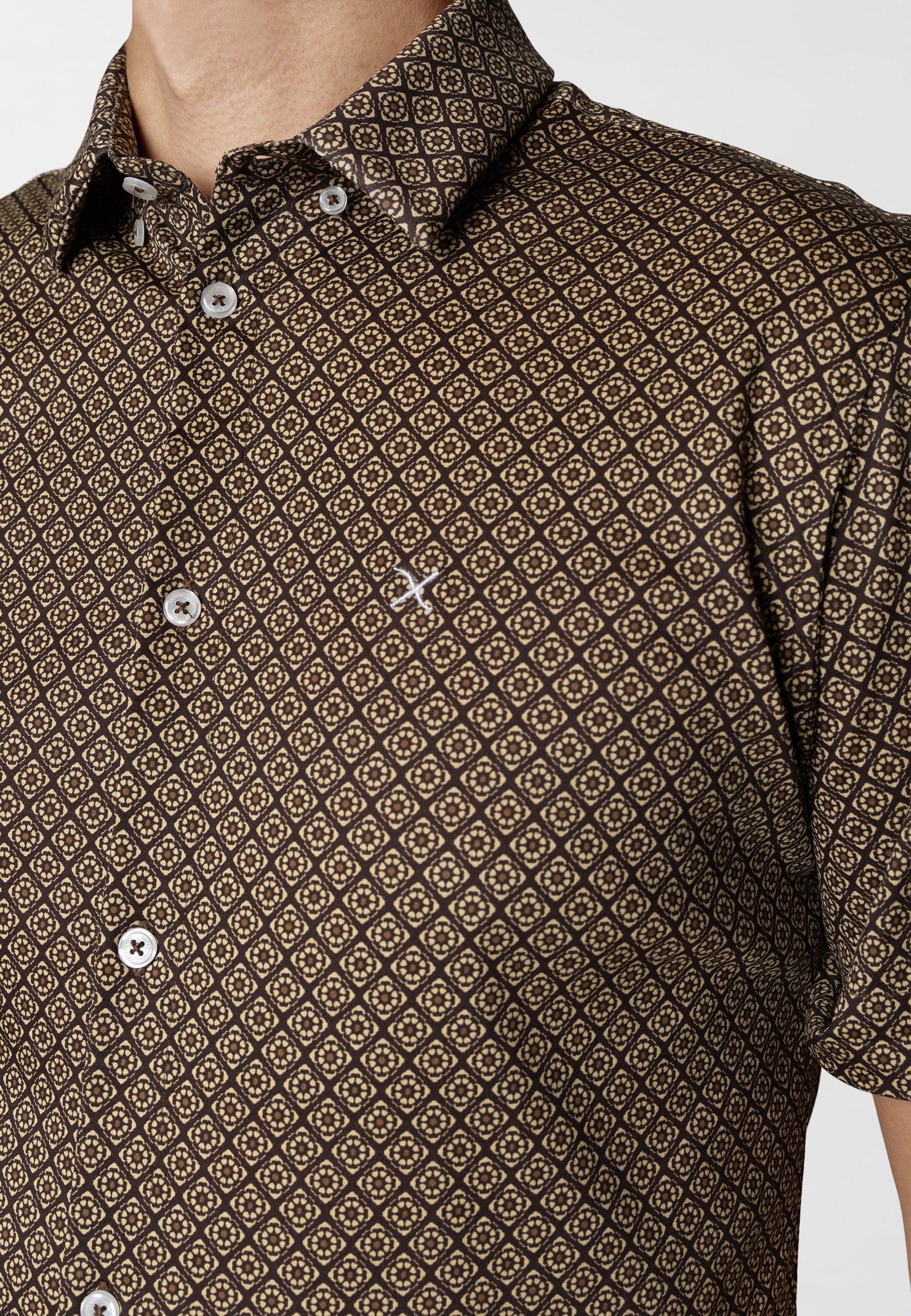 clean-cut-copenhagen-clean-formal-aop-kurzarmhemd-braun-l-stretch image 2