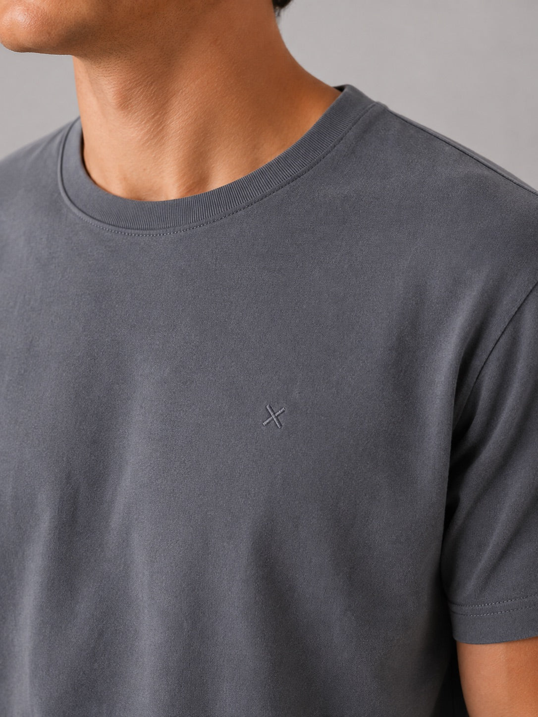 clean-cut-copenhagen-stable-t-shirt-grau-baumwolle-herren image 2