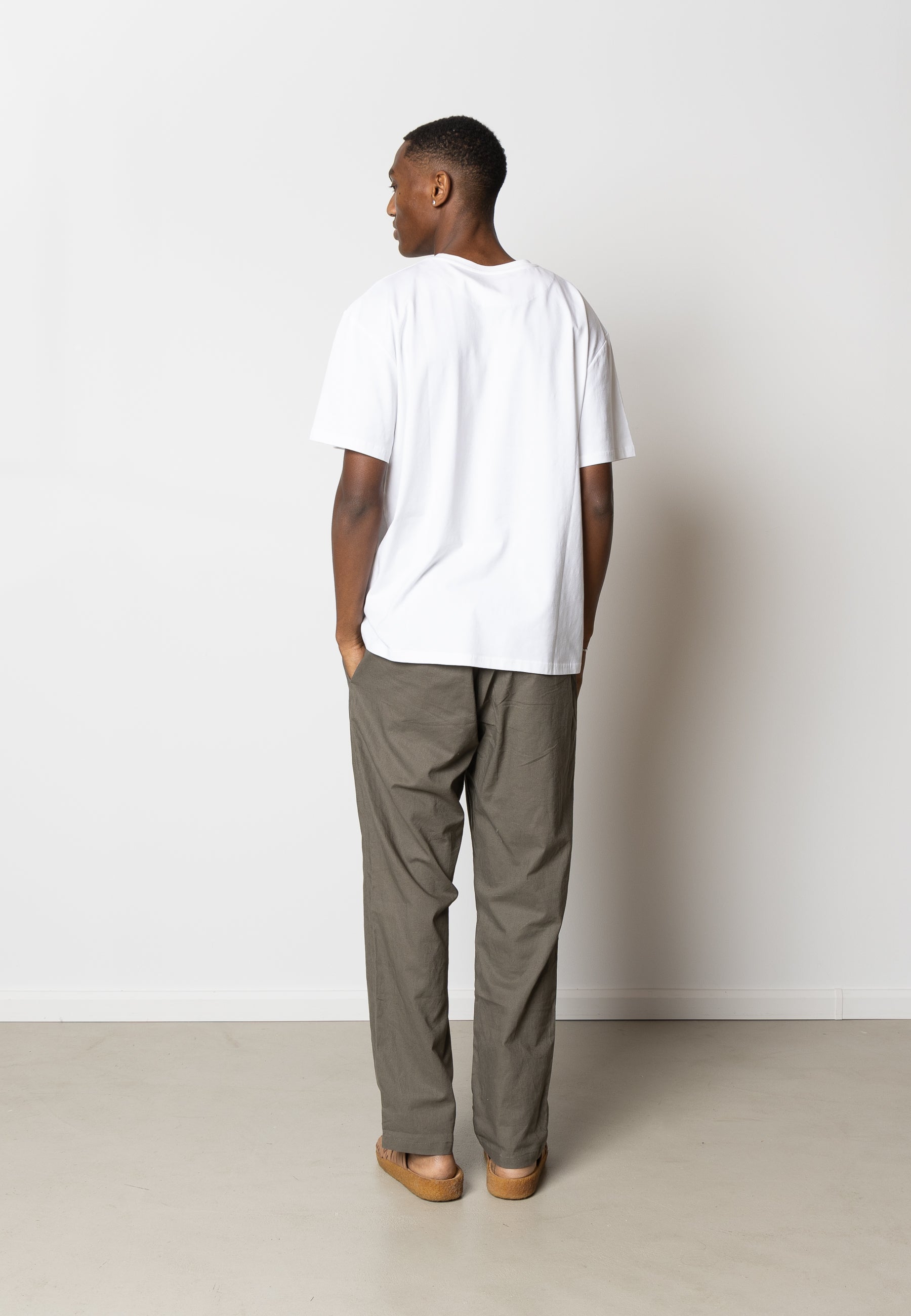 clean-cut-copenhagen-barcelona-hose-dusty-green-leinen-xs image 5