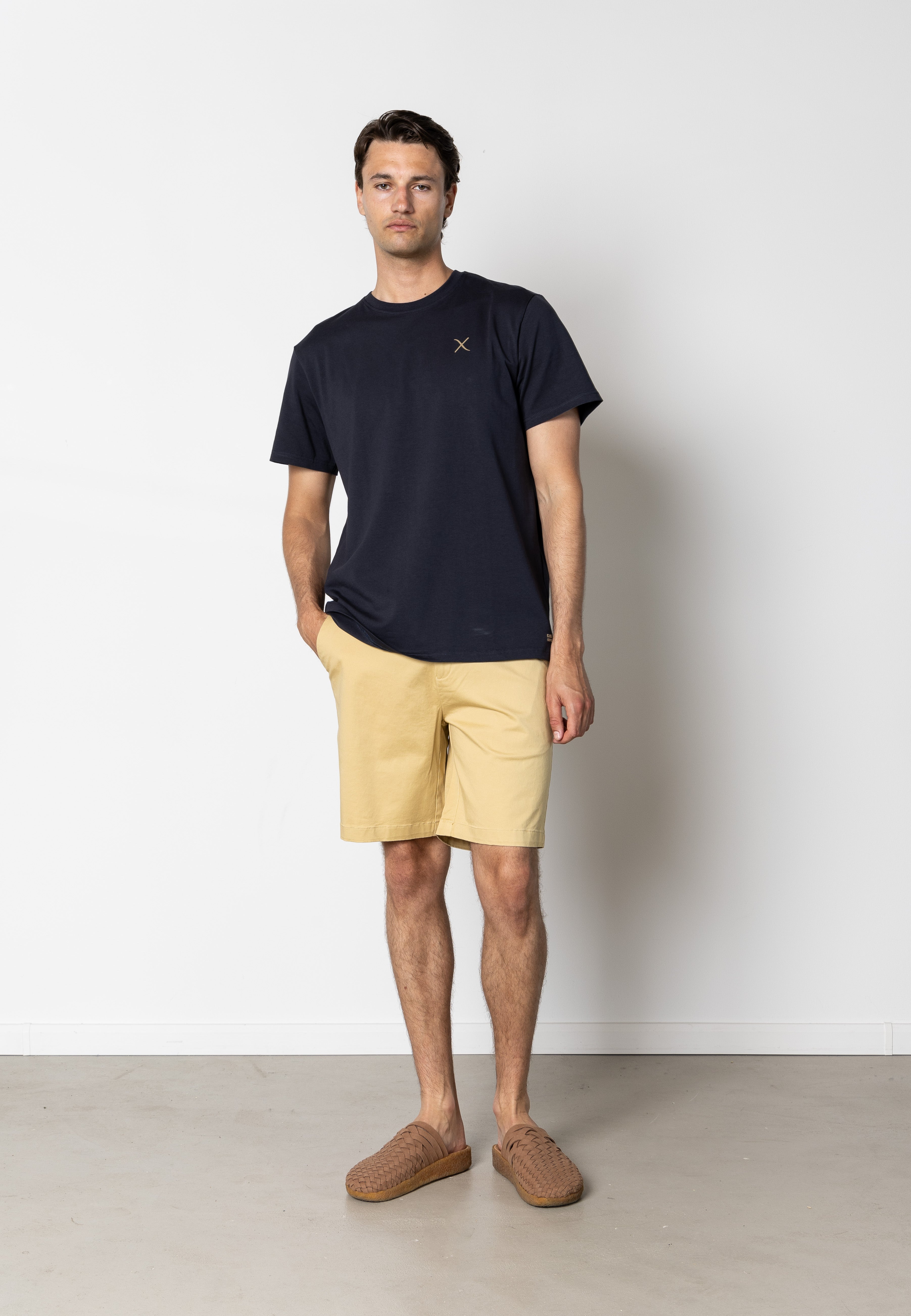 clean-cut-copenhagen-milano-shorts-herren-pastel-yellow image 2