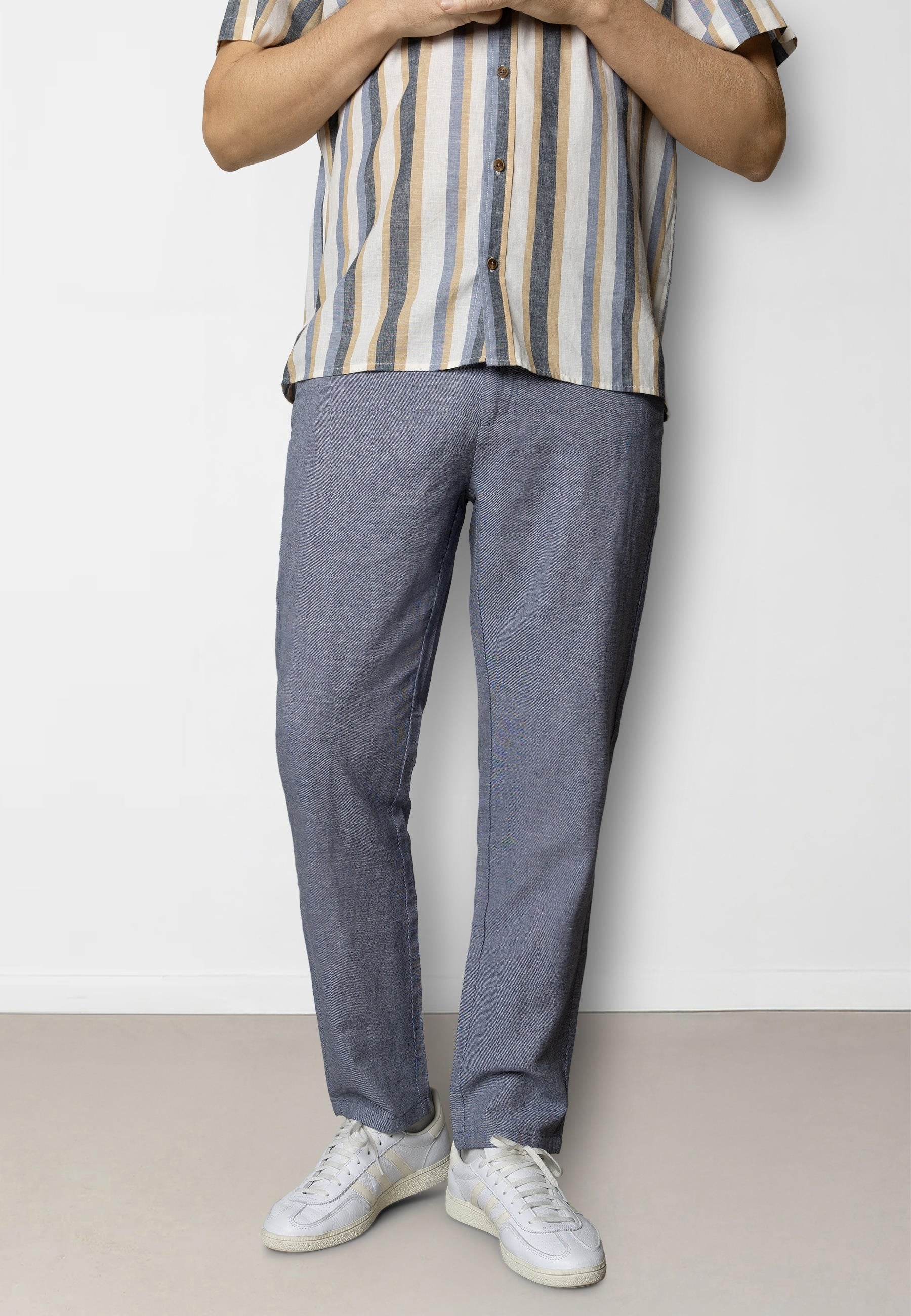 clean-cut-copenhagen-roman-hose-navy-melange-leinen-herren image 1