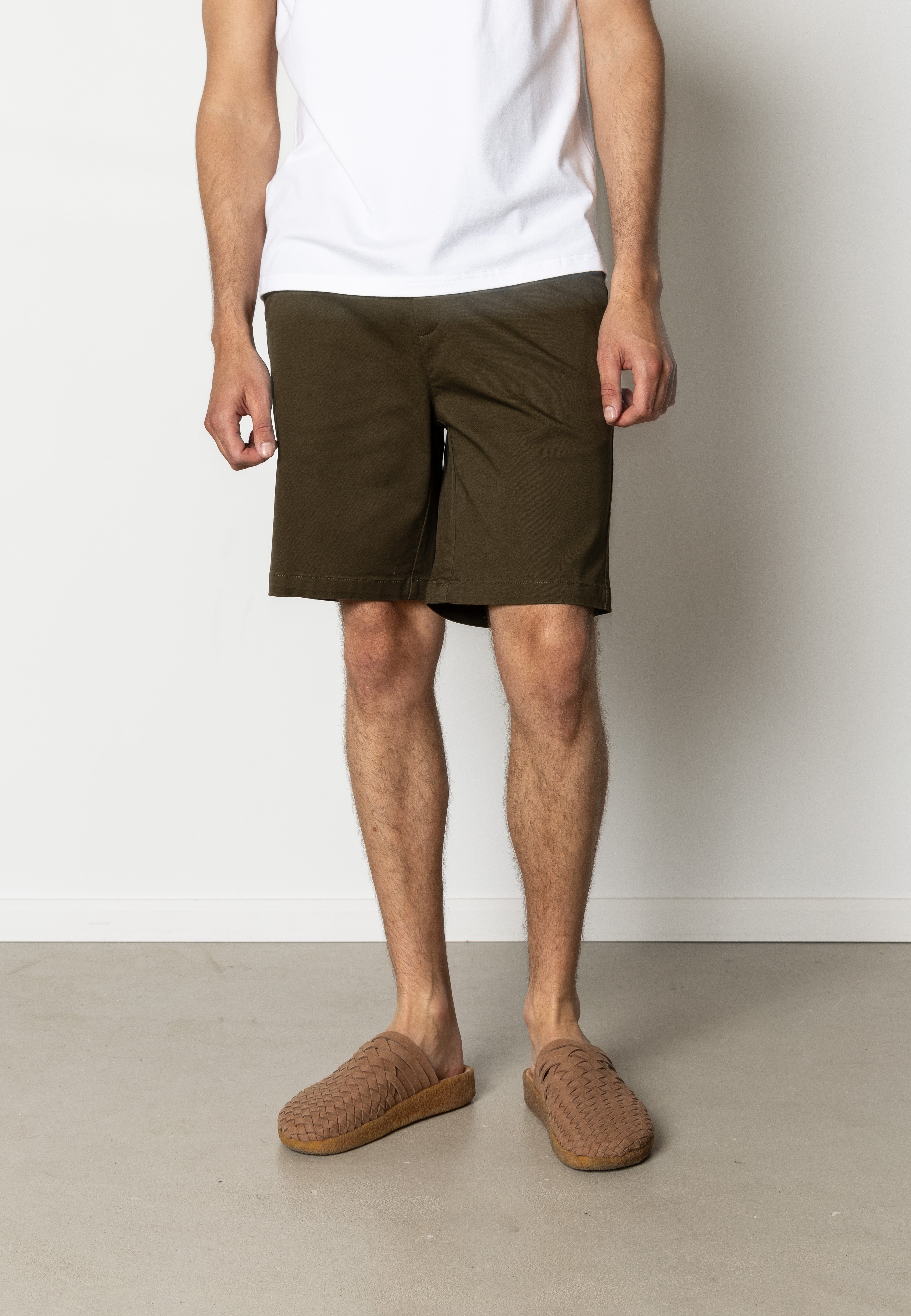 clean-cut-copenhagen-milano-chino-shorts-bottle-green image 1