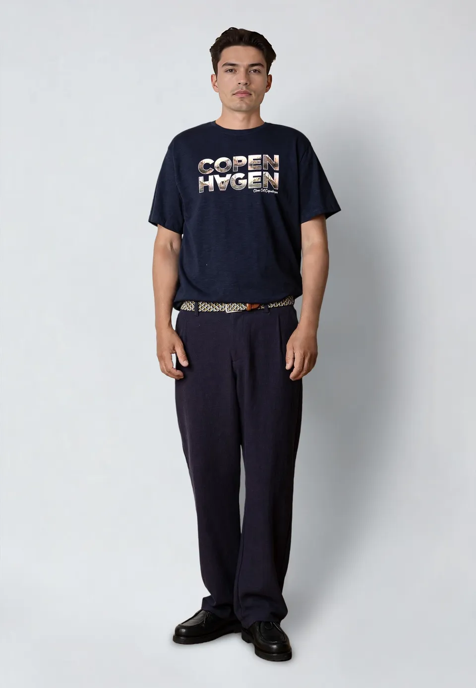 clean-cut-copenhagen-tribute-t-shirt-navy-bio-baumwolle image 1