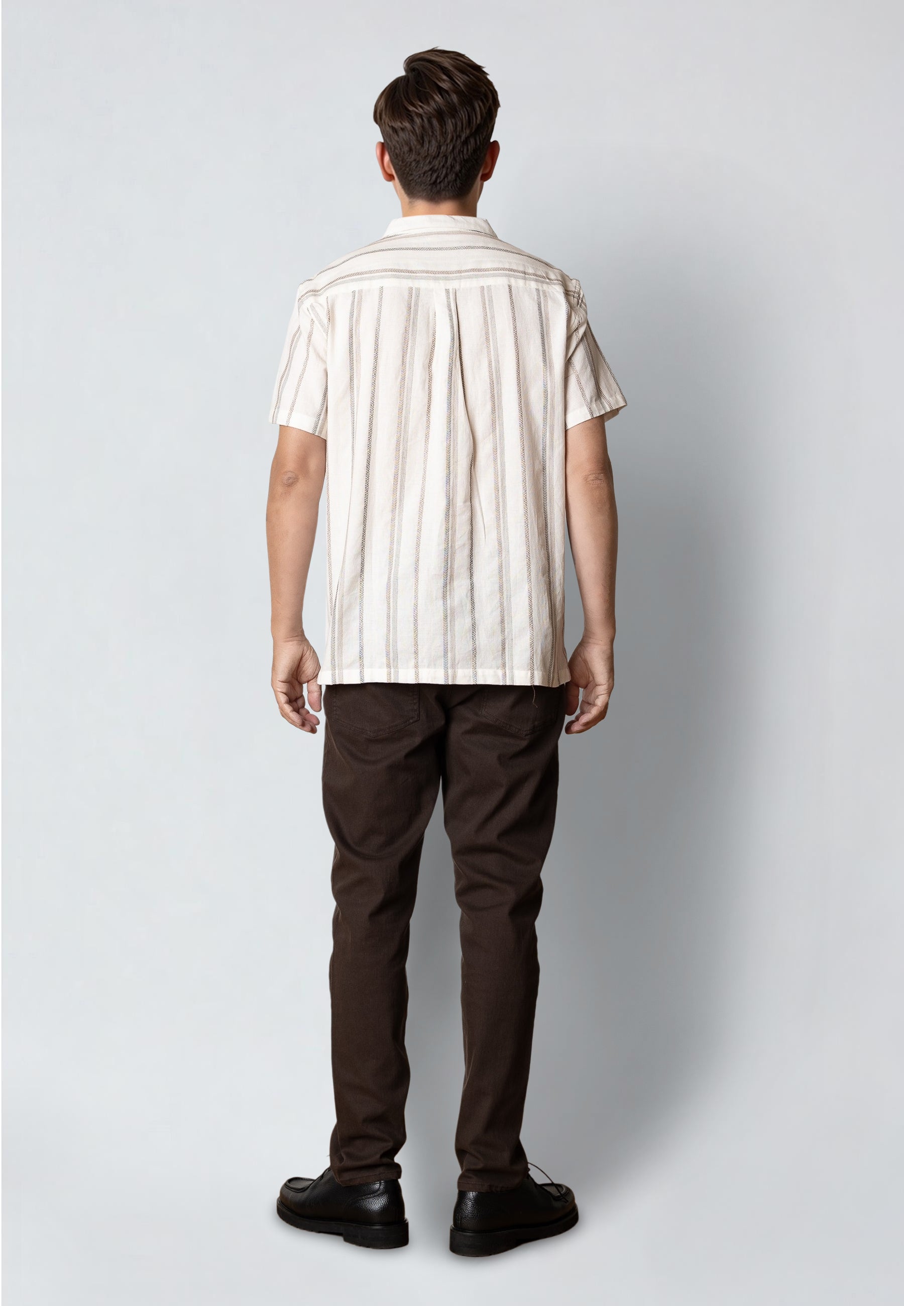 clean-cut-copenhagen-evald-s-s-shirt-herren-ecru image 6