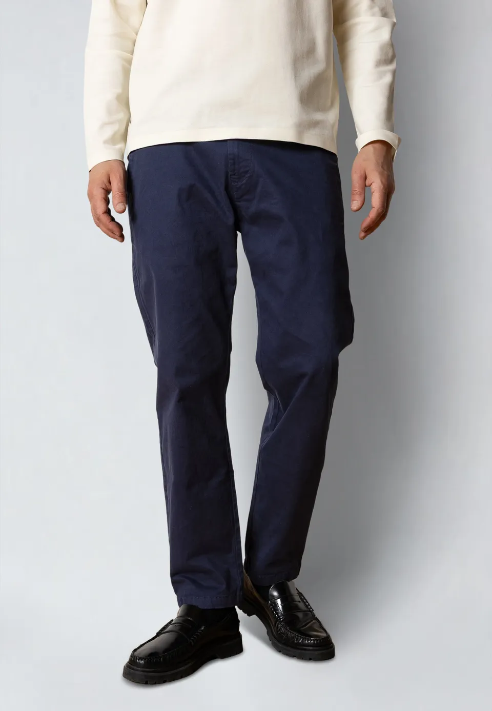 clean-cut-copenhagen-regular-twill-chinohose-navy-regular-fit image 1