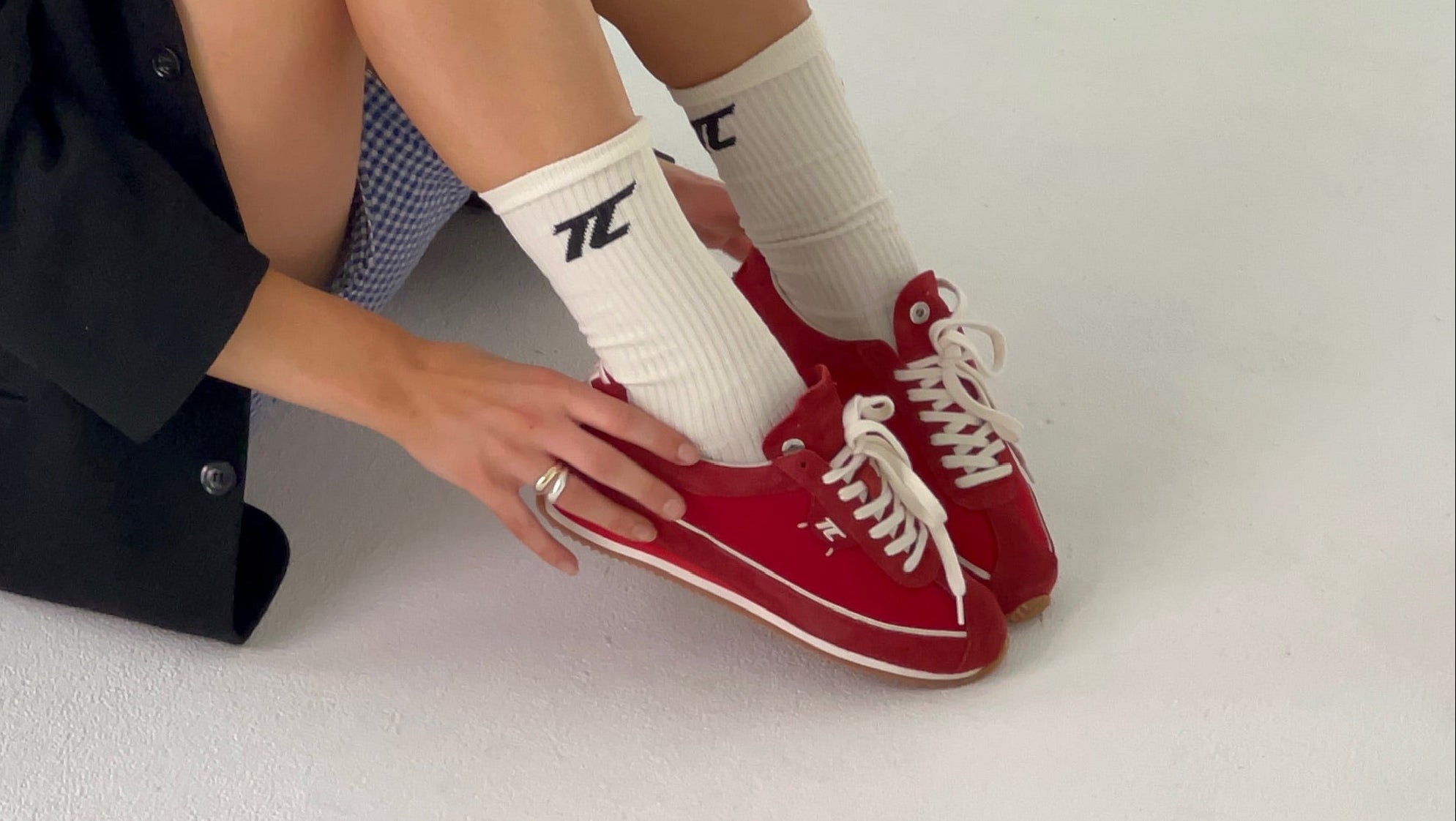 thesing-schumy-racing-red-sneaker-rot-velour image 3