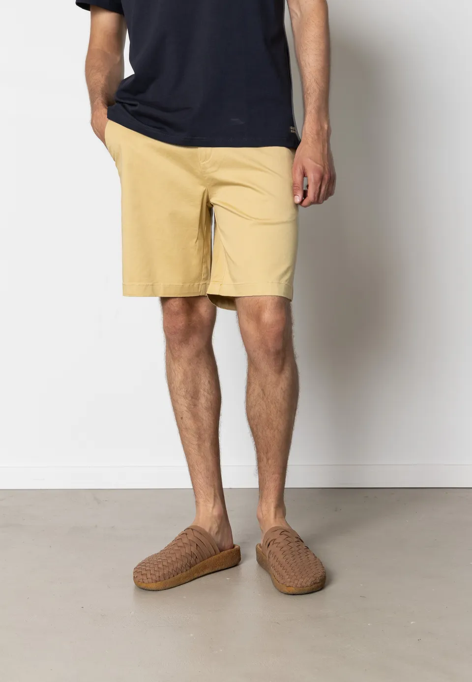 clean-cut-copenhagen-milano-shorts-herren-pastel-yellow image 1