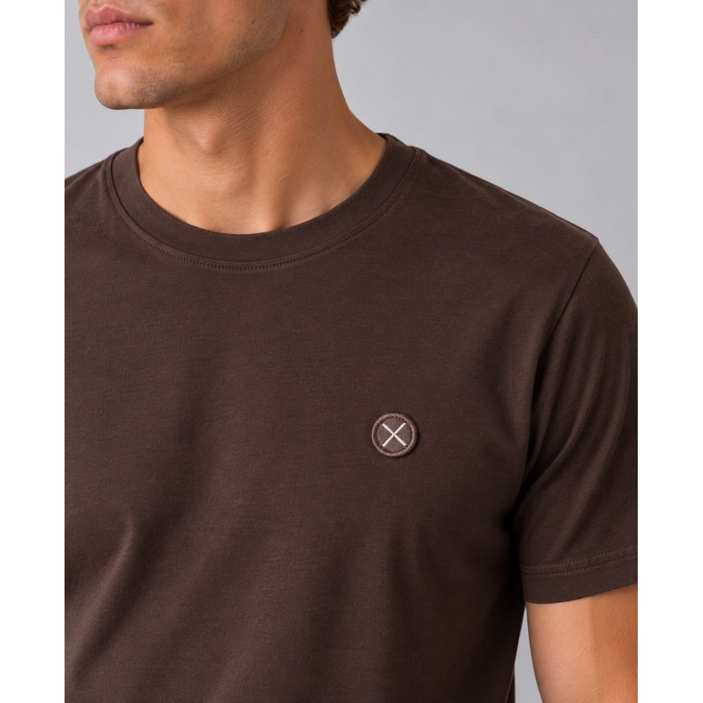 clean-cut-copenhagen-x-organic-herren-t-shirt-dunkelbraun-bio-baumwolle image 1
