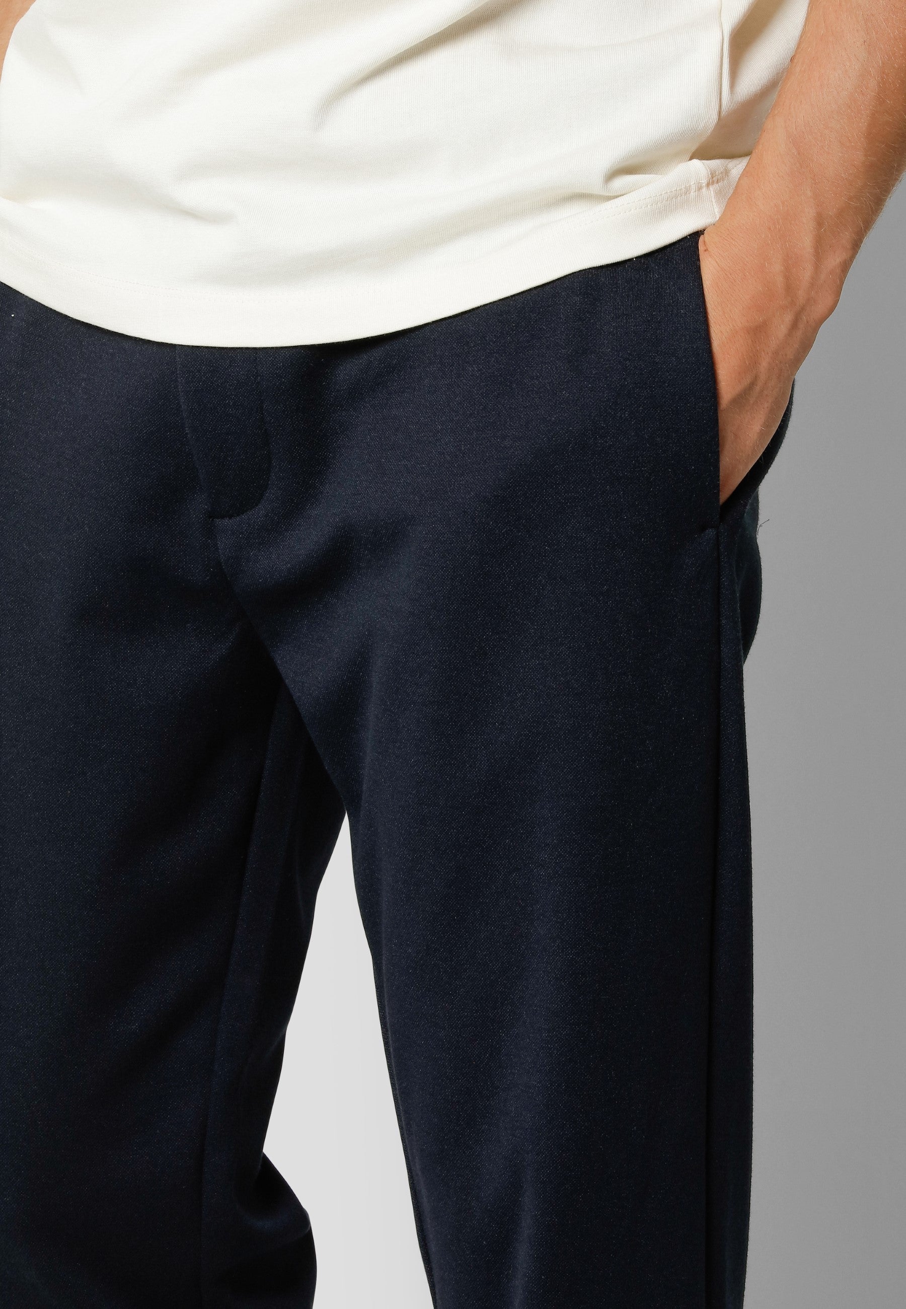 clean-cut-copenhagen-milano-jersey-hose-navy-stretch image 2