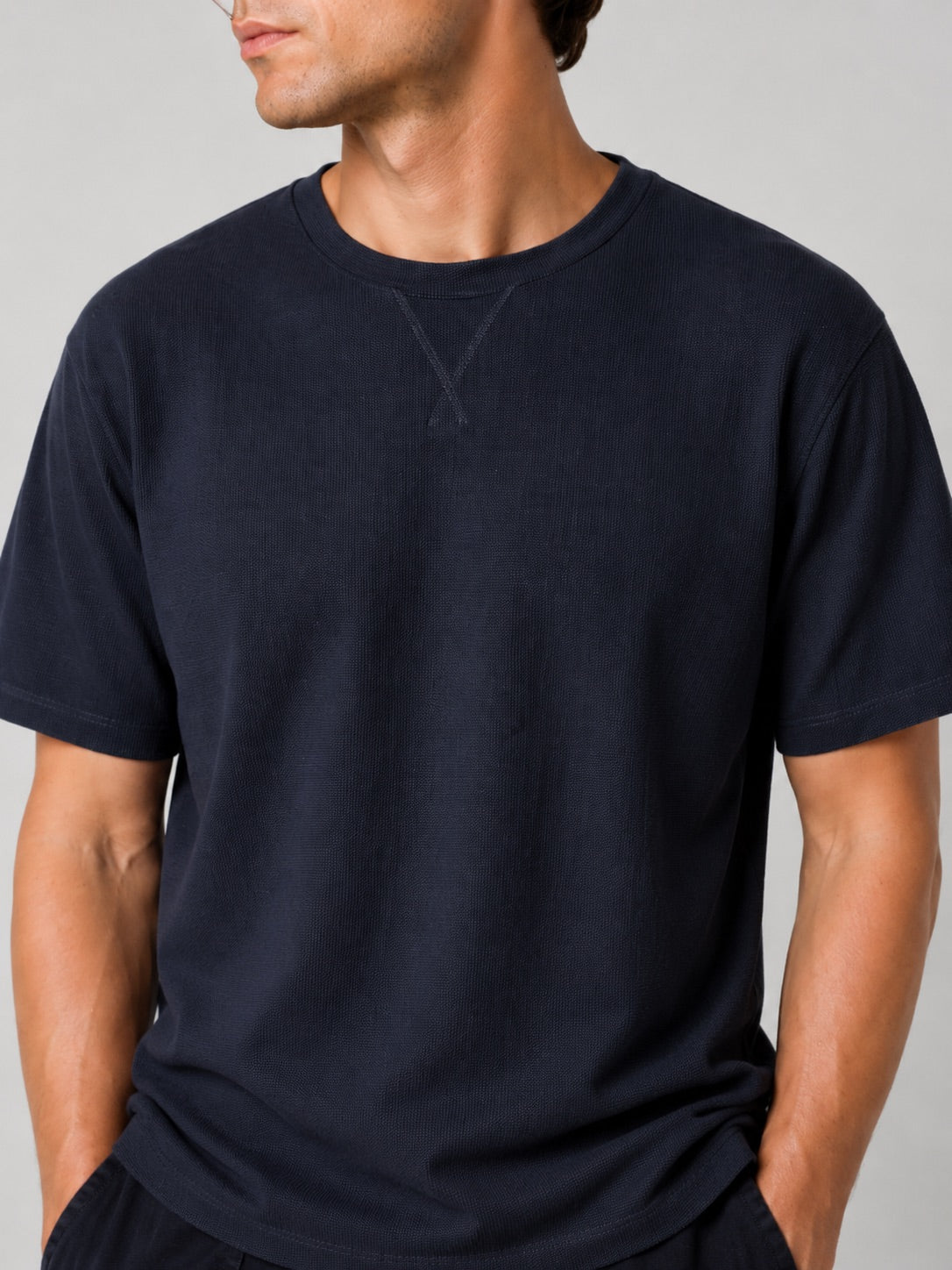 clean-cut-copenhagen-enzo-grandad-t-shirt-herren-navy image 2