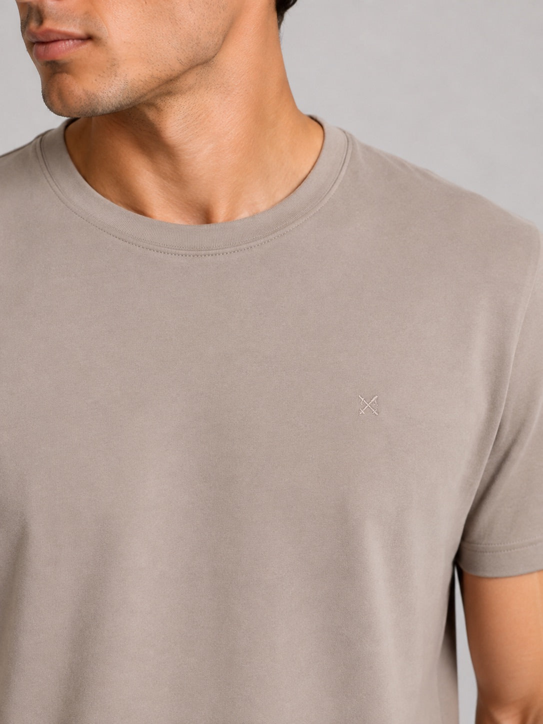 clean-cut-copenhagen-stable-t-shirt-brindle-beige-basic image 2