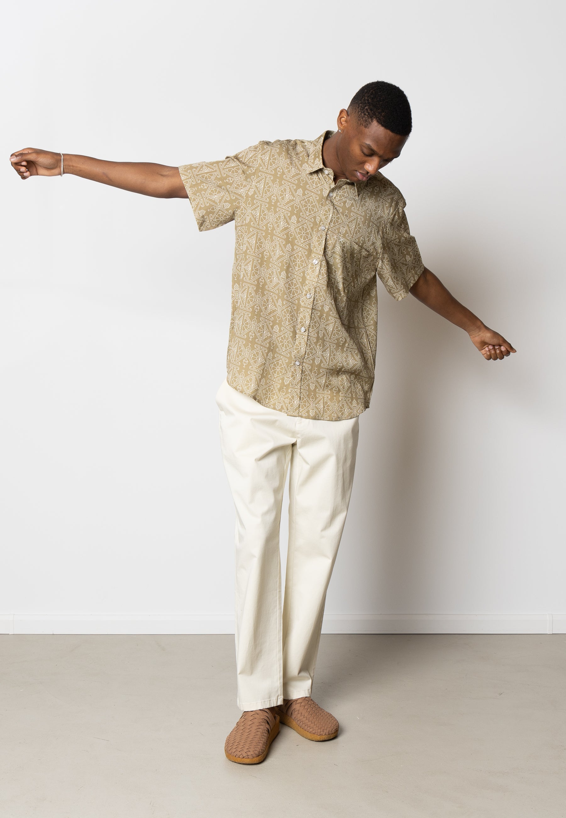 clean-cut-copenhagen-barcelona-hose-ecru-leinenmix image 1
