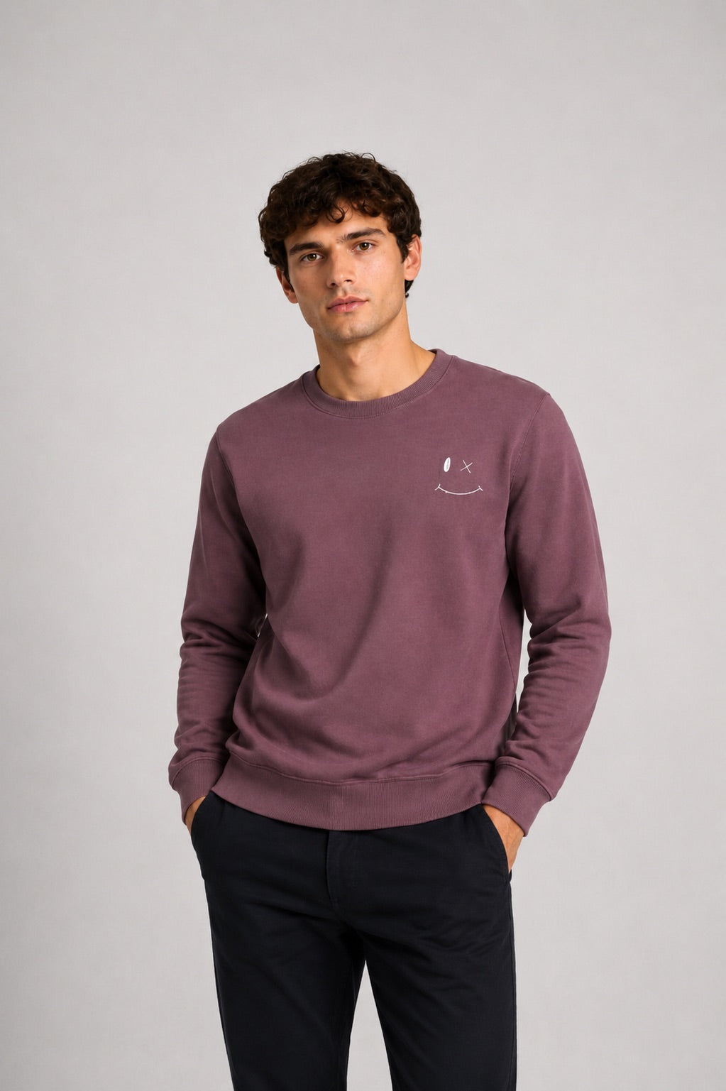 clean-cut-copenhagen-patrick-sweatshirt-huckleberry-smiley image 1