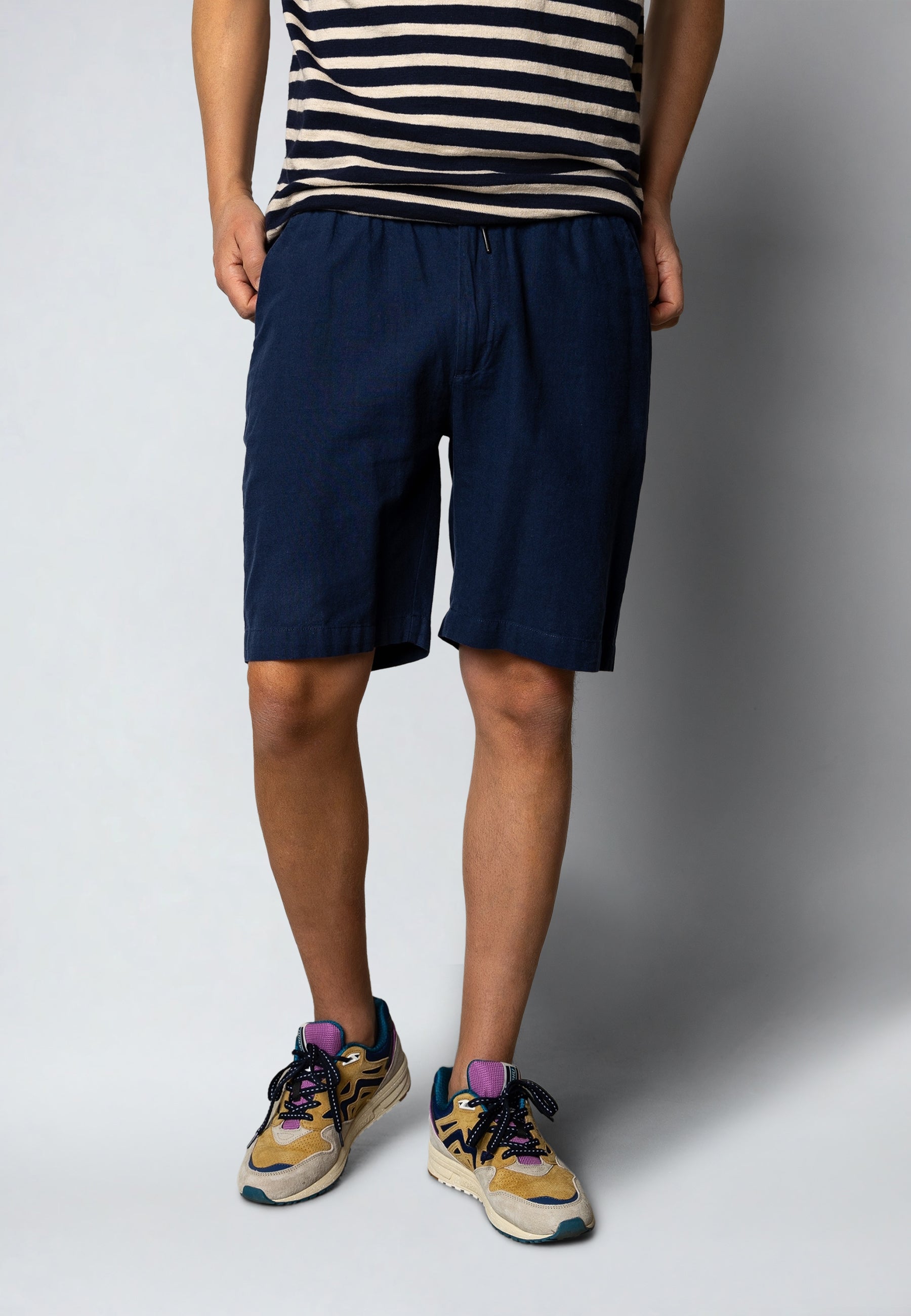 clean-cut-copenhagen-barcelona-shorts-navy-leinen image 1