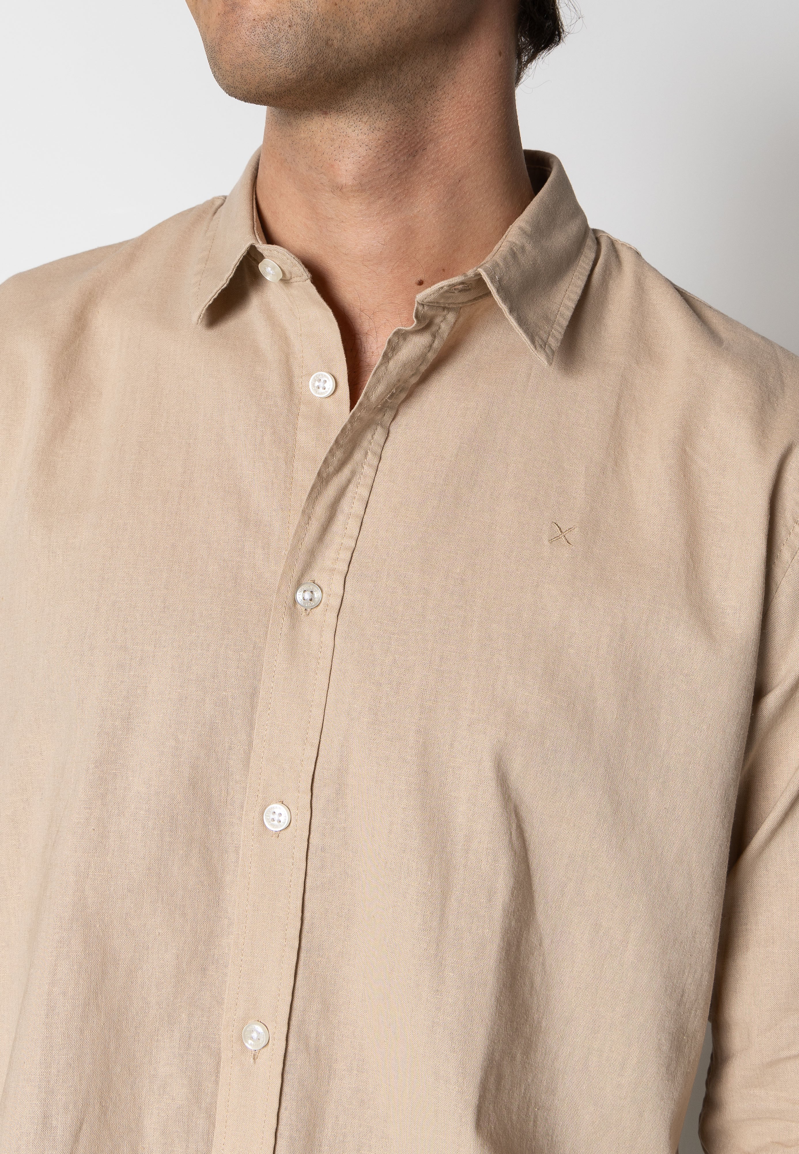 clean-cut-copenhagen-cotton-linen-hemd-khaki-herren image 3