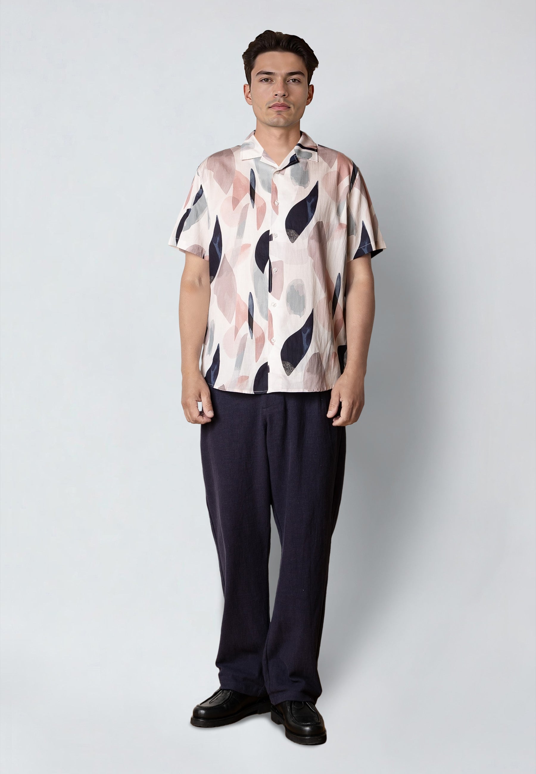 clean-cut-copenhagen-ebbe-s-s-shirt-herren-violet-ice image 2