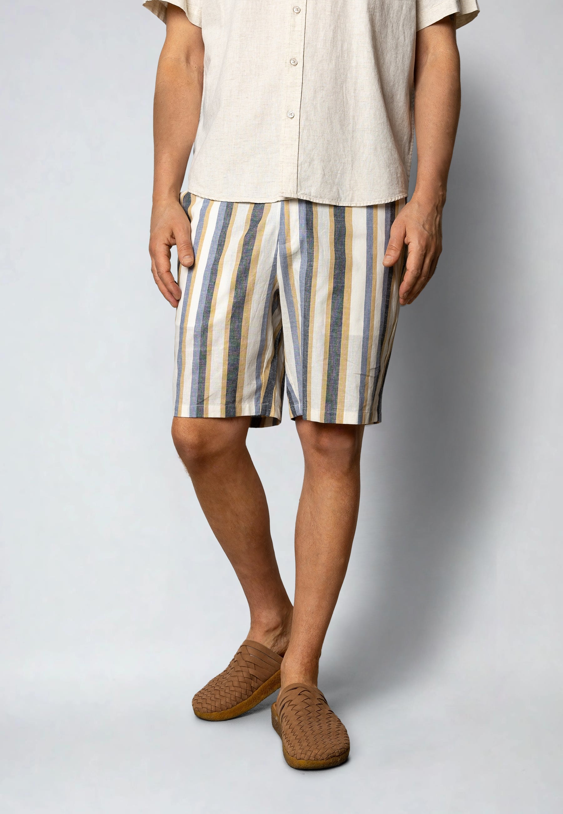 clean-cut-copenhagen-eli-leinen-shorts-ecru-blau-gestreift image 1