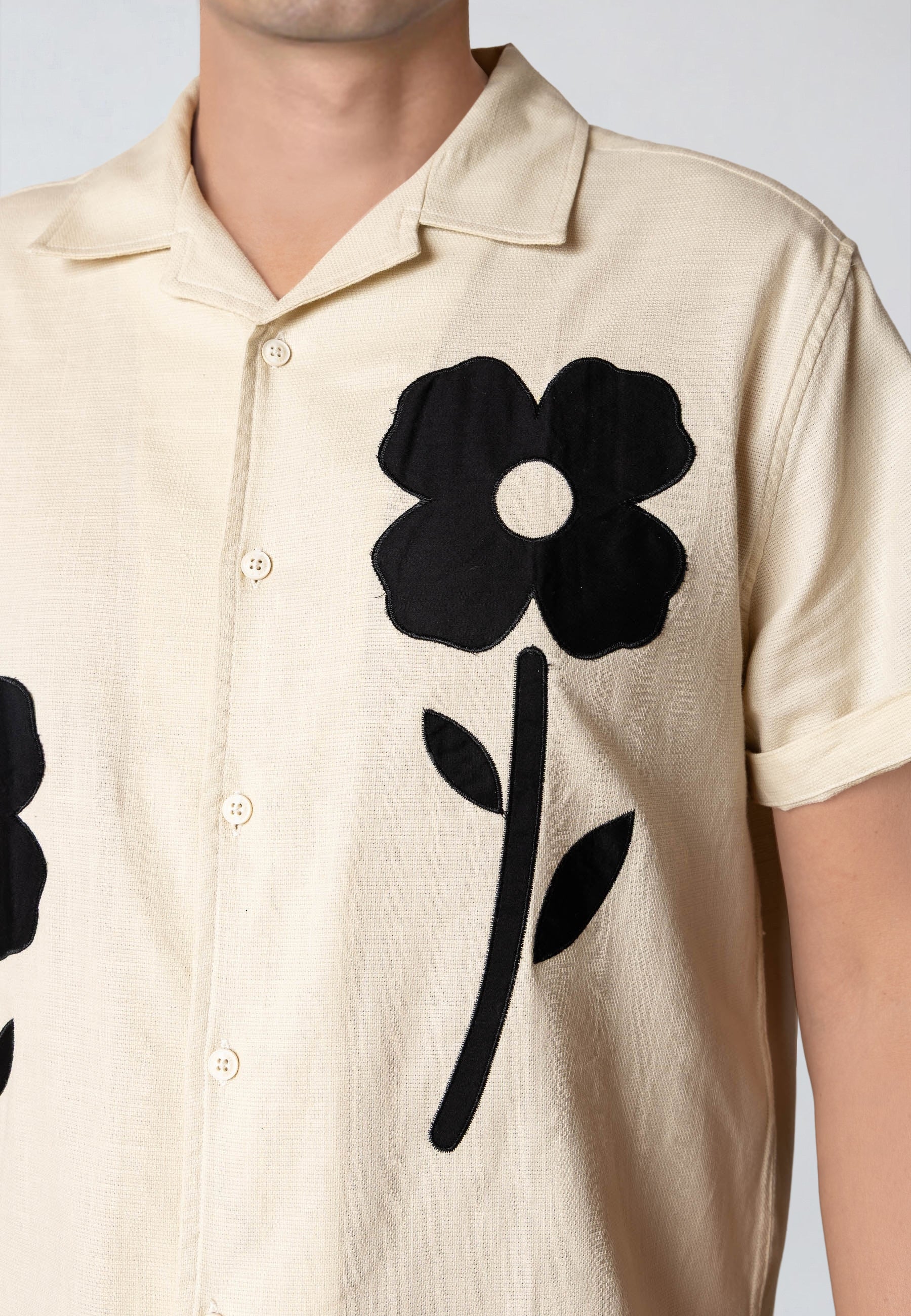 clean-cut-copenhagen-feliz-s-s-shirt-hemd-ecru-bowlingkragen image 3