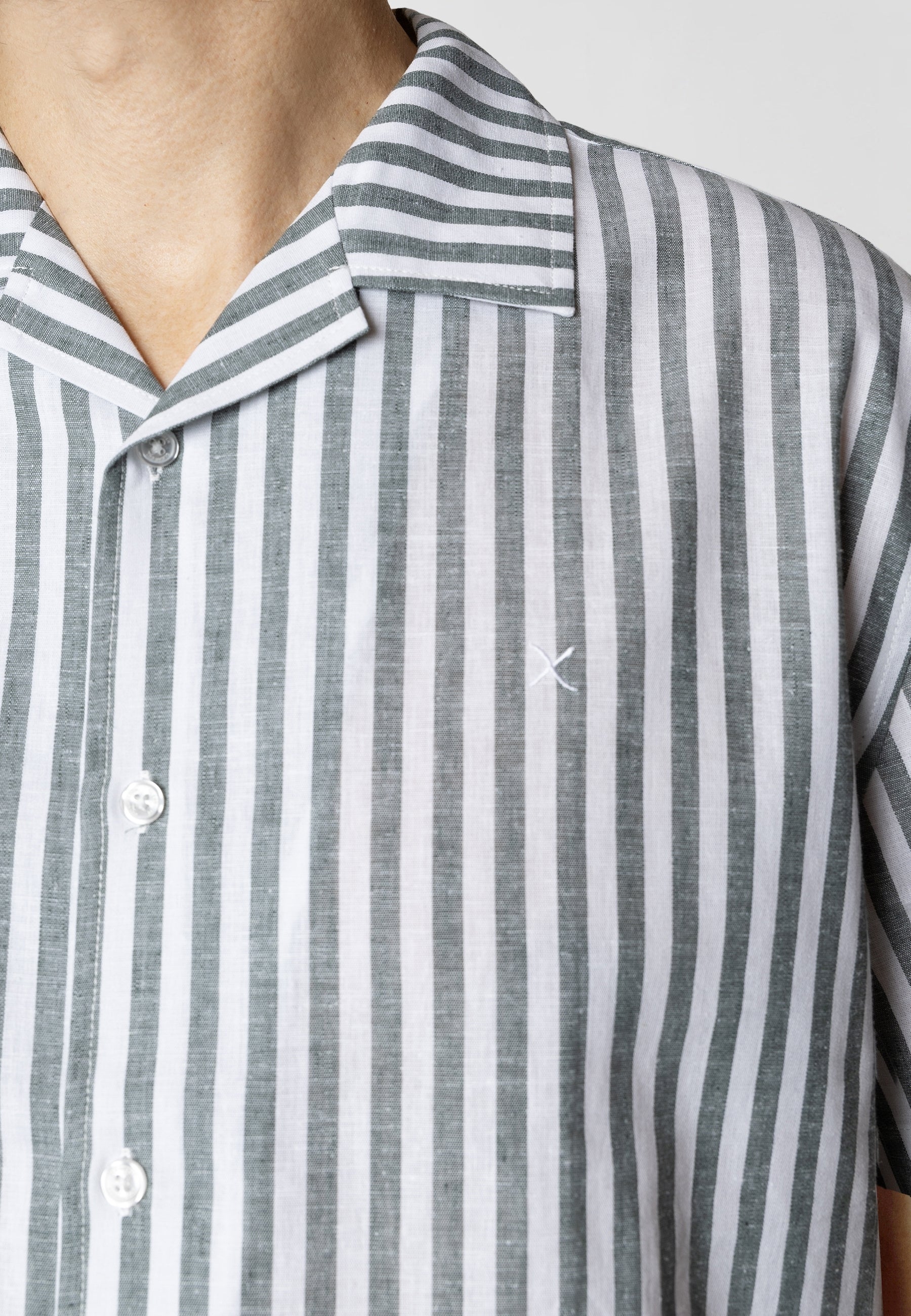 clean-cut-copenhagen-giles-bowlinghemd-dunkelgr-n-leinenmix image 3