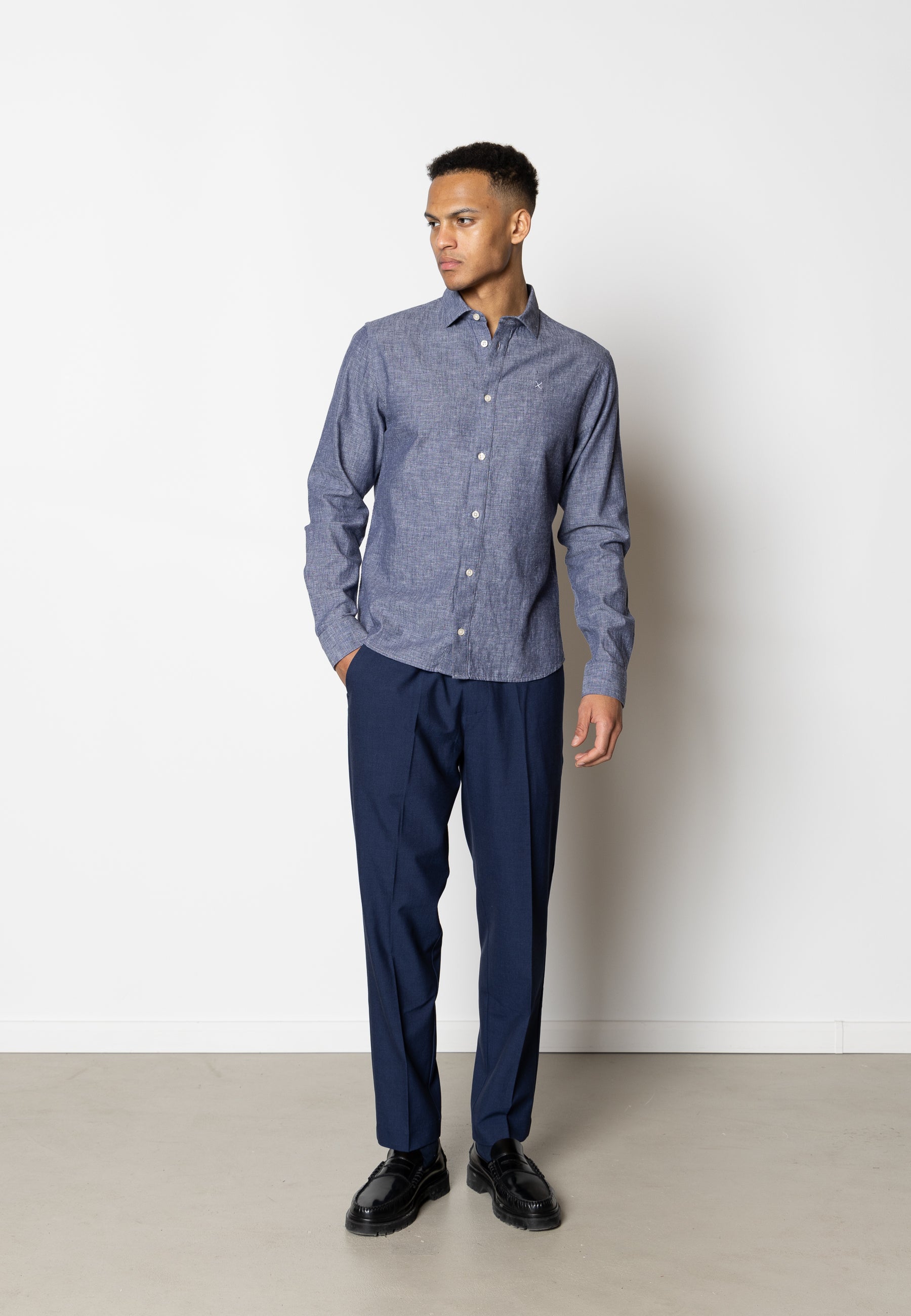 clean-cut-copenhagen-jamie-leinenhemd-dunkelblau-melange image 3