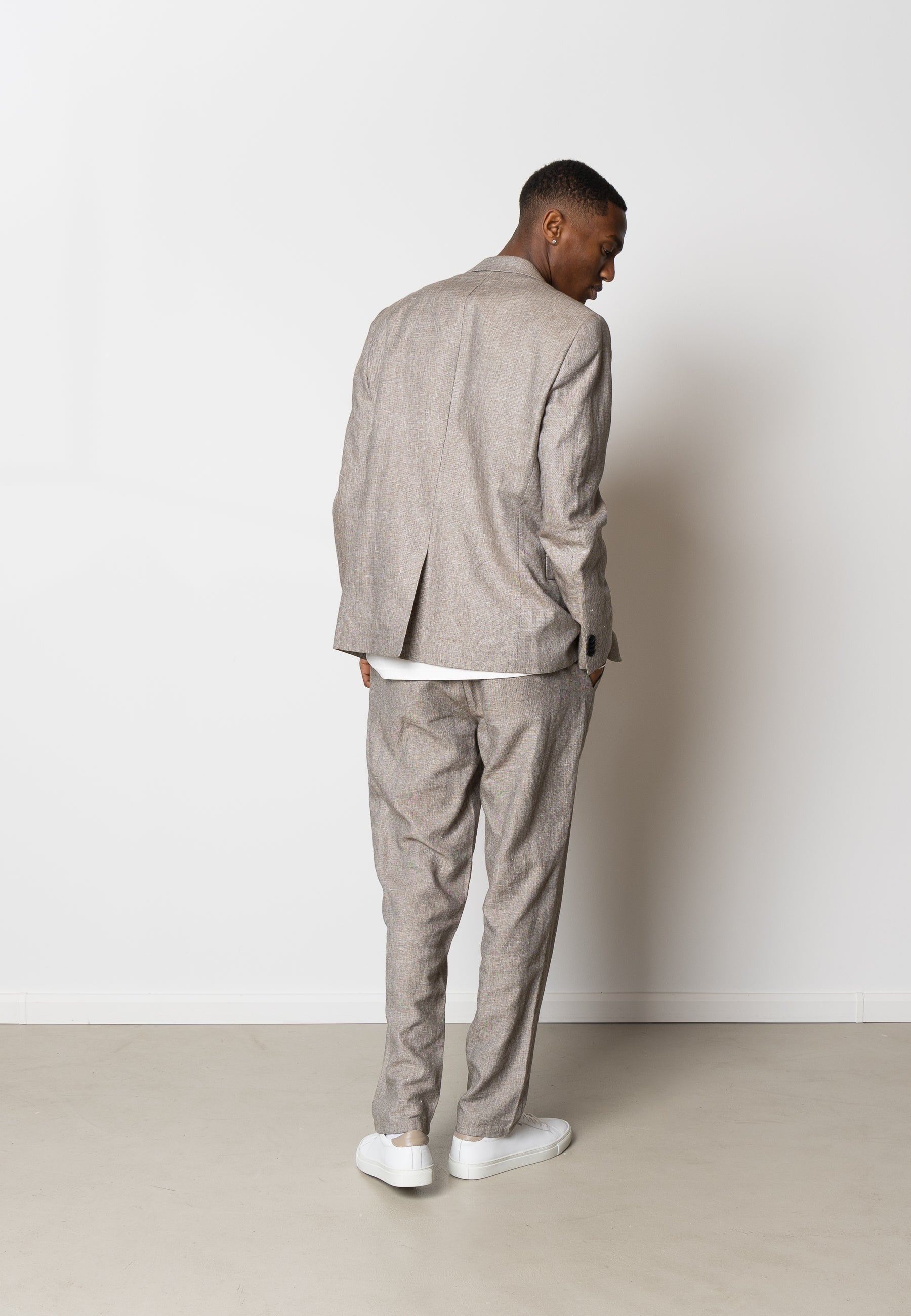 clean-cut-copenhagen-roman-leinen-blazer-khaki-melange-herren image 7