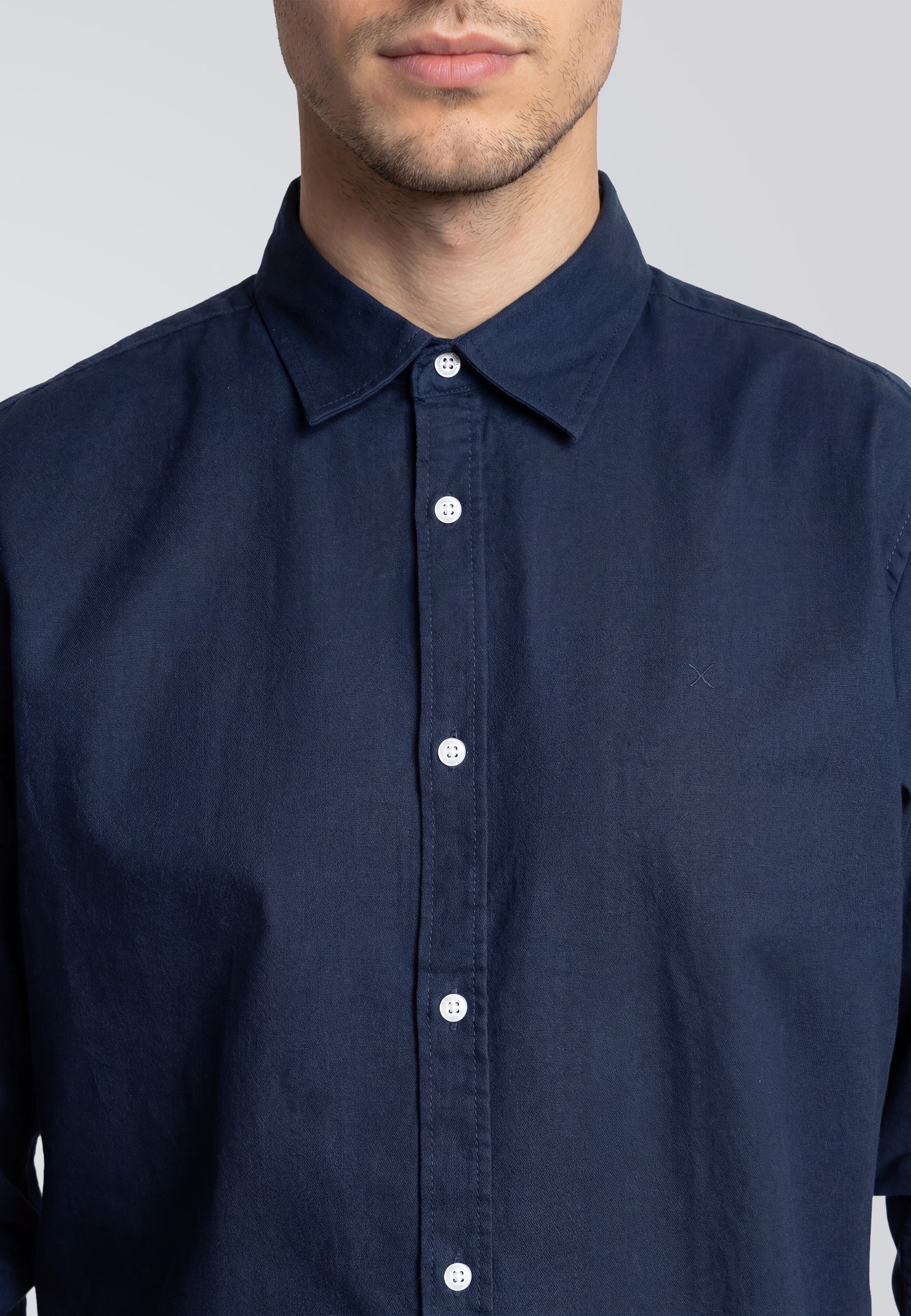 clean-cut-copenhagen-luca-leinenhemd-navy-herren image 4